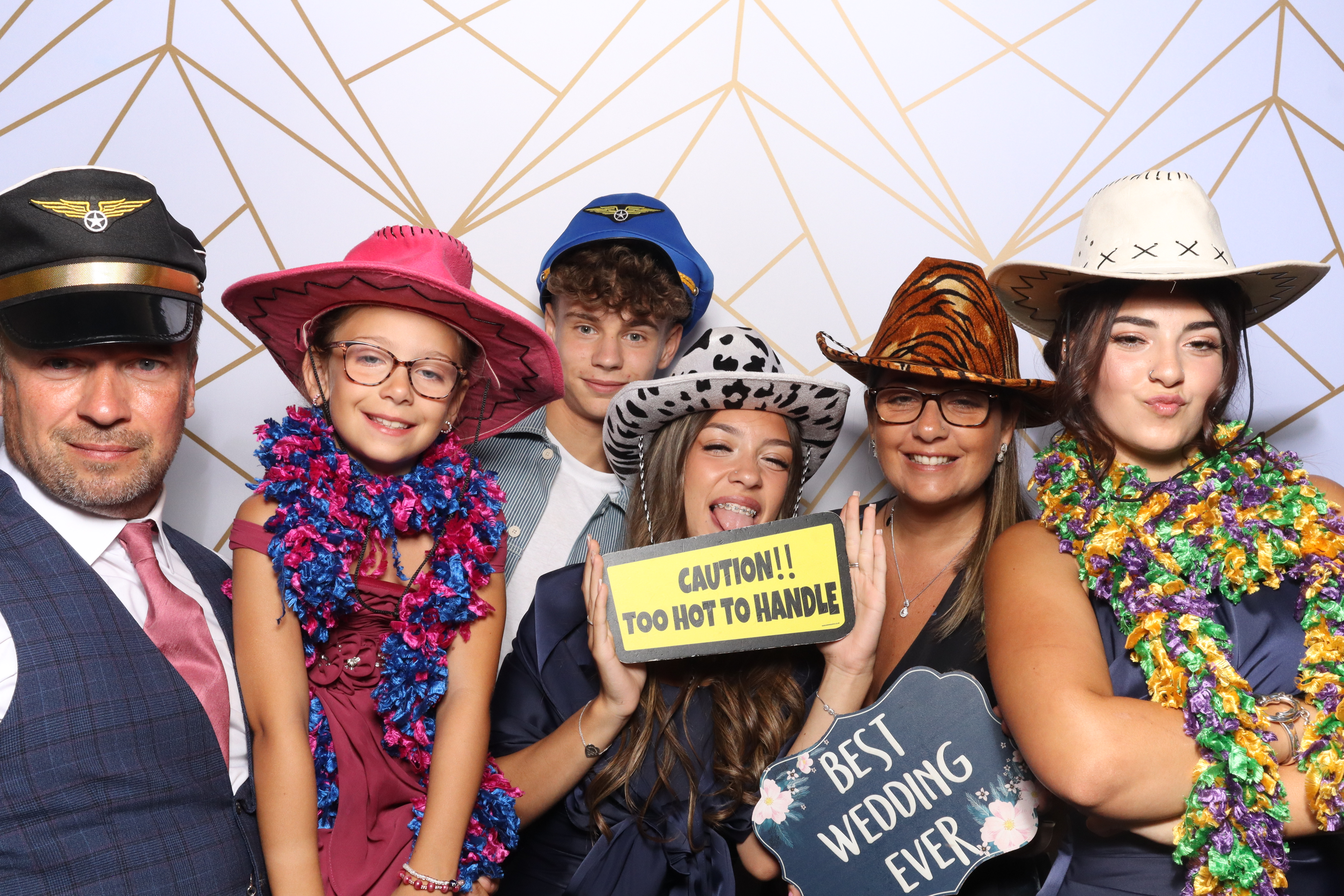 Dawn & Amy  | View more photos from the event at gallery.magicimages.uk/u/MagicImages/Dawn-Amy