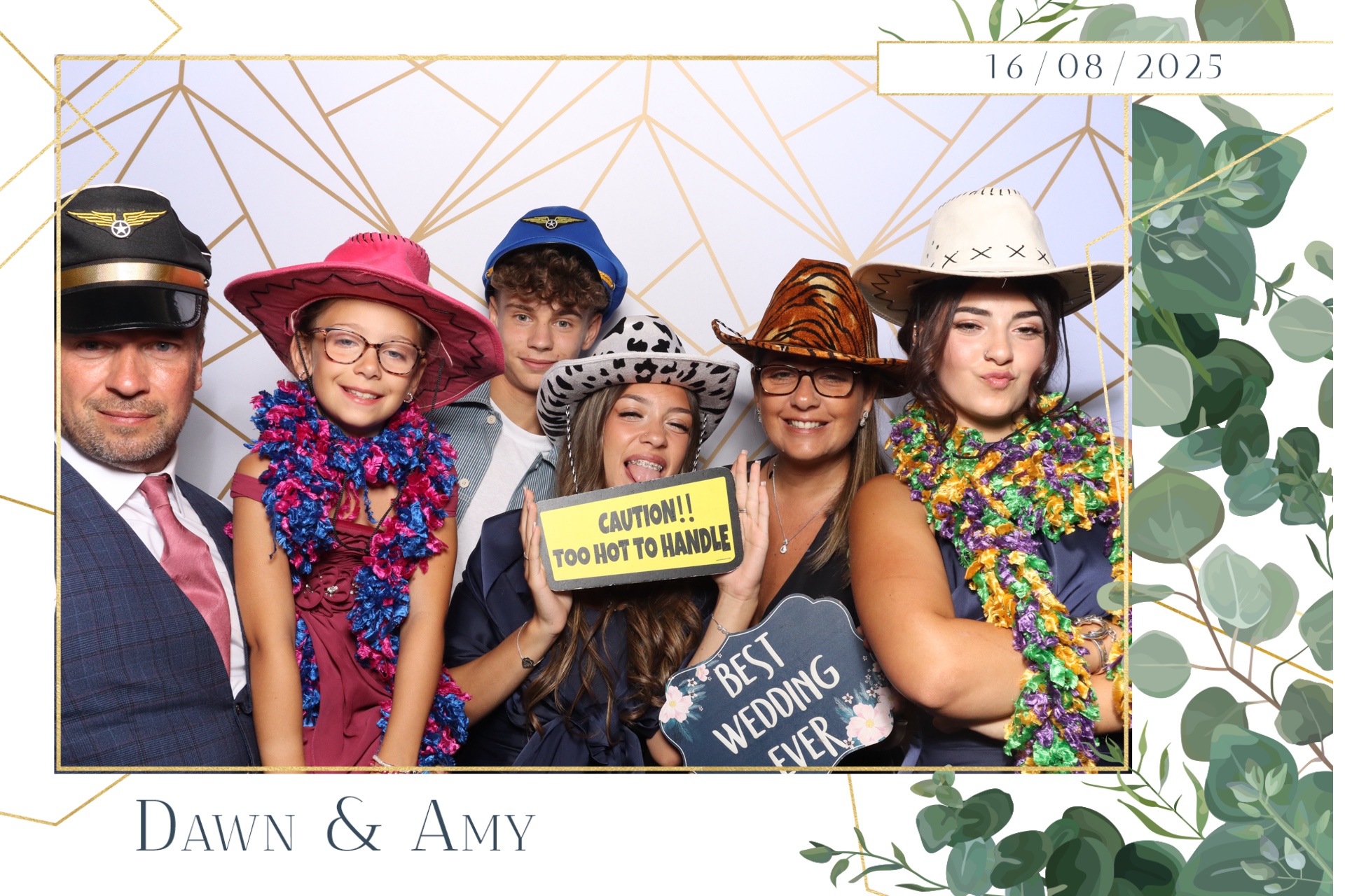 Dawn & Amy  | View more photos from the event at gallery.magicimages.uk/u/MagicImages/Dawn-Amy