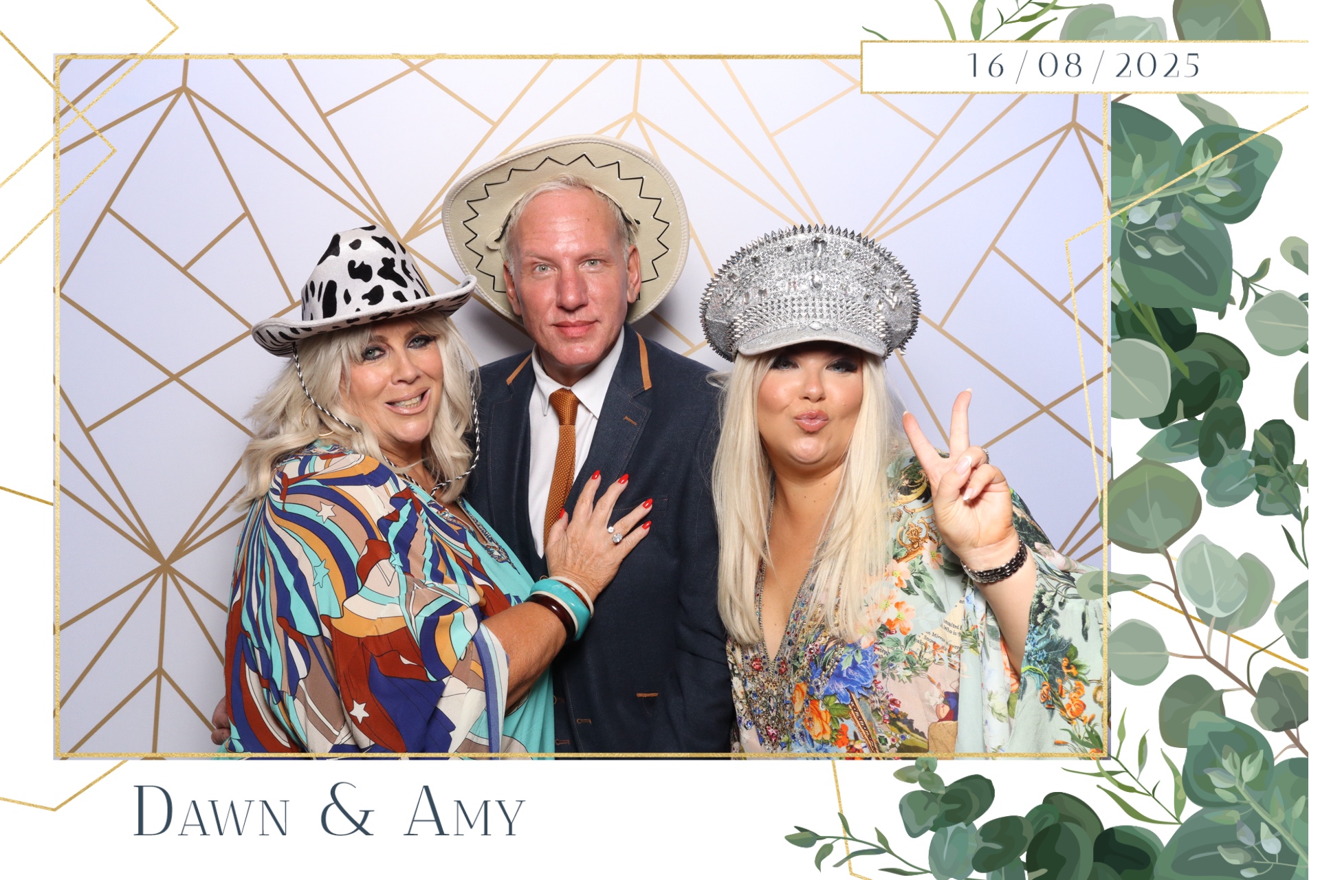 Dawn & Amy  | View more photos from the event at gallery.magicimages.uk/u/MagicImages/Dawn-Amy