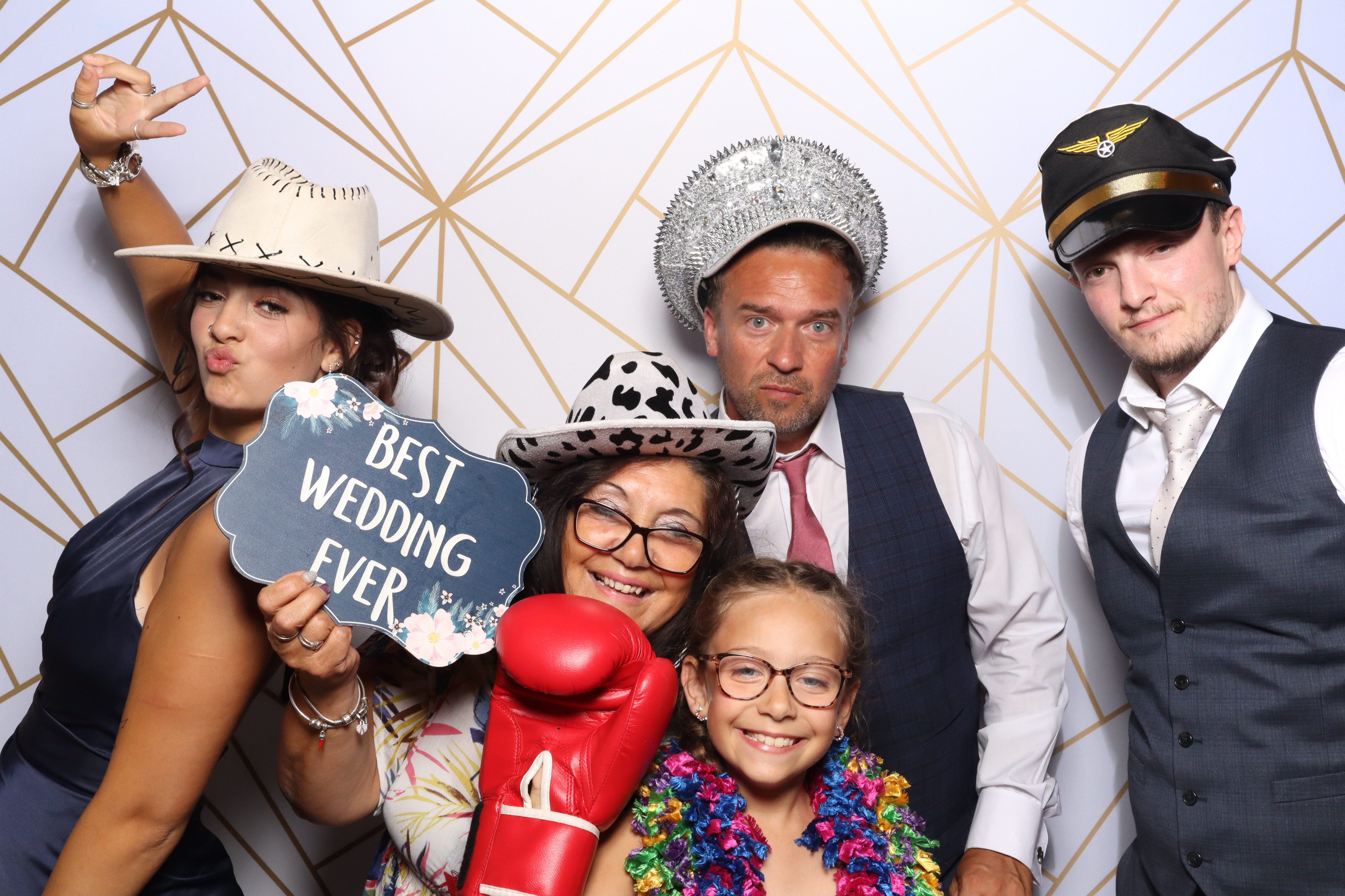 Dawn & Amy  | View more photos from the event at gallery.magicimages.uk/u/MagicImages/Dawn-Amy