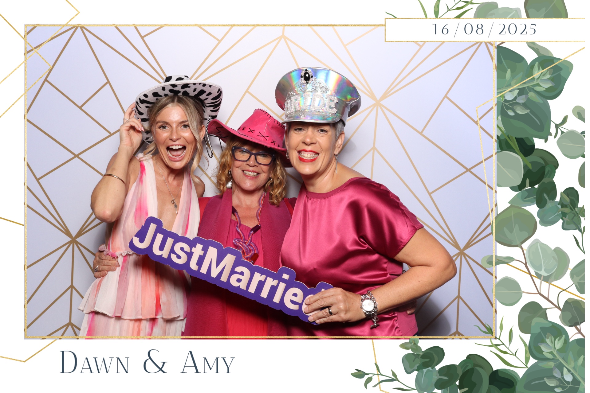 Dawn & Amy  | View more photos from the event at gallery.magicimages.uk/u/MagicImages/Dawn-Amy