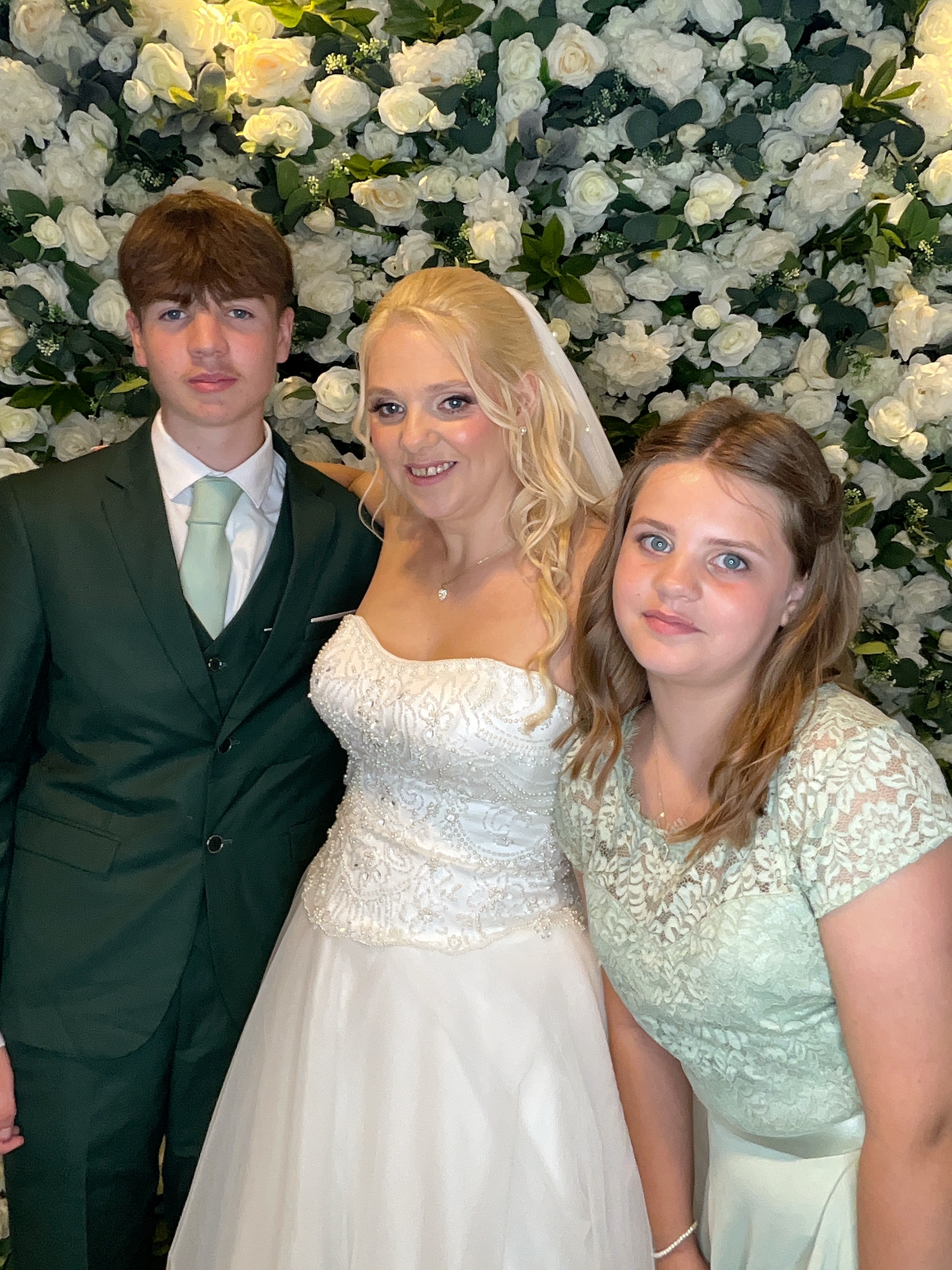 Deone & Jason Photo Booth Images  | View more photos from the event at gallery.magicimages.uk/u/MagicImages/Deone-Jason-Photo-Booth-Images