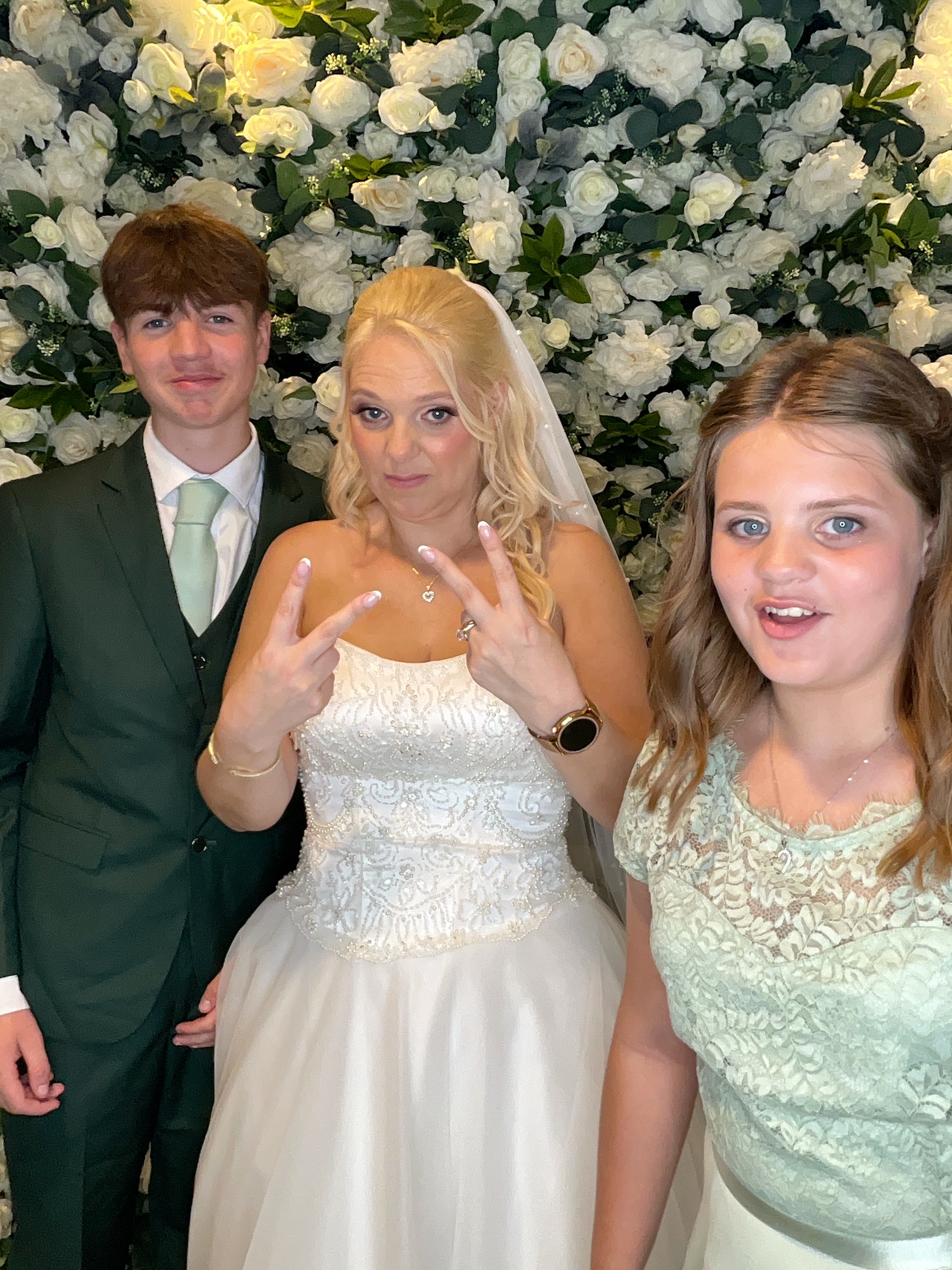 Deone & Jason Photo Booth Images  | View more photos from the event at gallery.magicimages.uk/u/MagicImages/Deone-Jason-Photo-Booth-Images