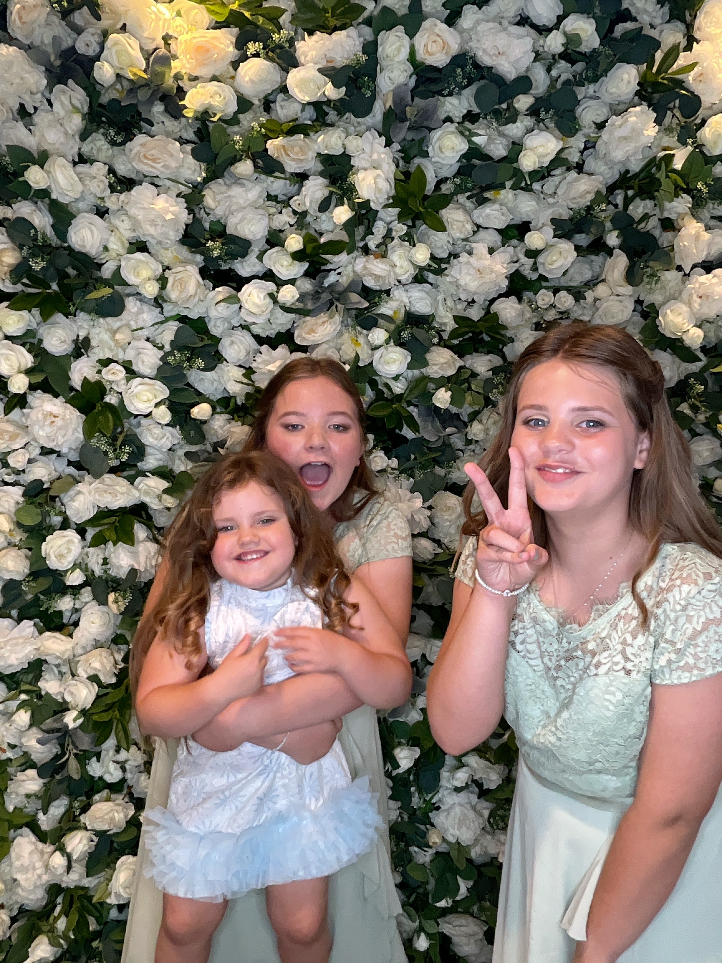 Deone & Jason Photo Booth Images  | View more photos from the event at gallery.magicimages.uk/u/MagicImages/Deone-Jason-Photo-Booth-Images