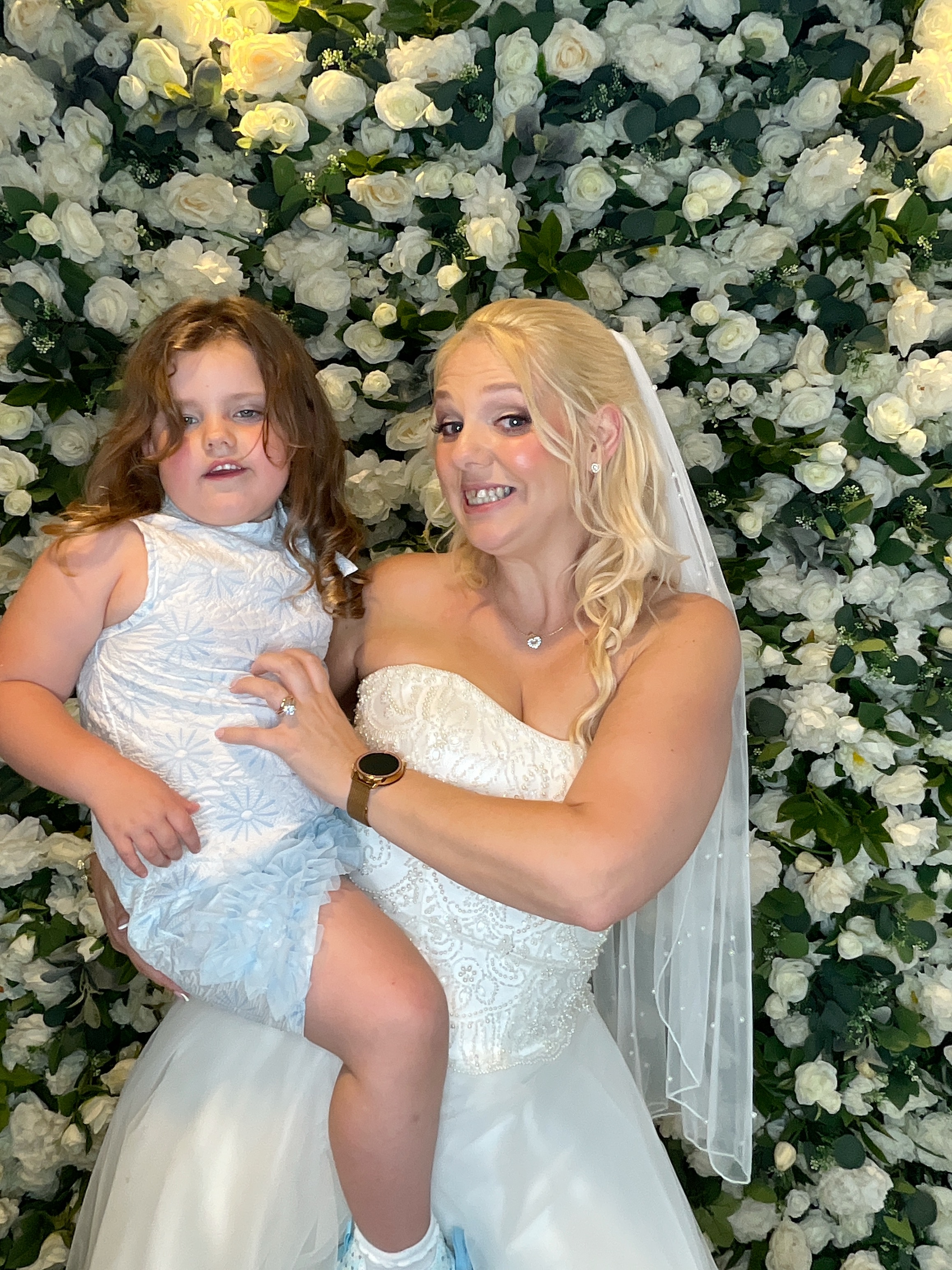 Deone & Jason Photo Booth Images  | View more photos from the event at gallery.magicimages.uk/u/MagicImages/Deone-Jason-Photo-Booth-Images