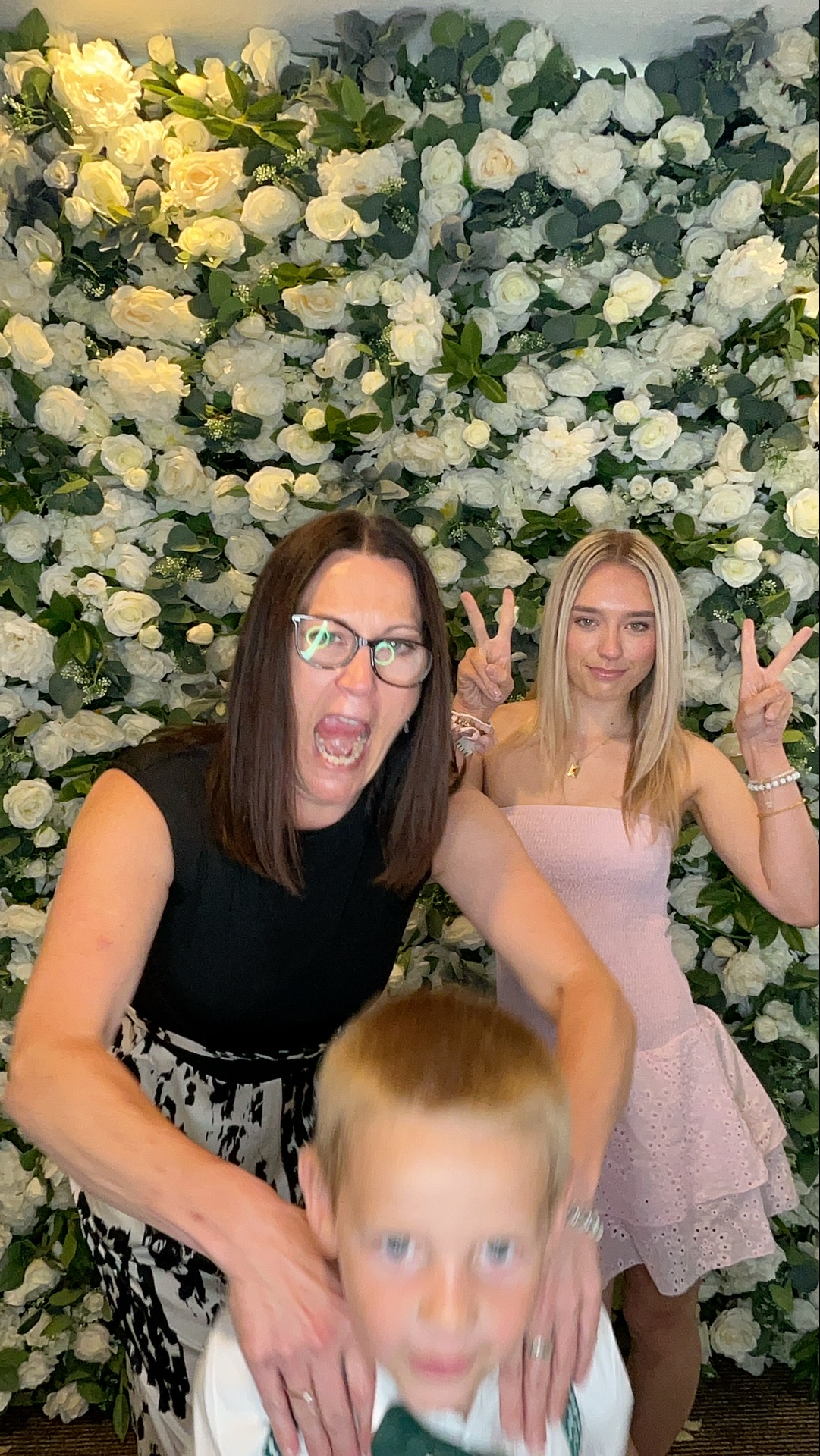 Deone & Jason Photo Booth Images  | View more photos from the event at gallery.magicimages.uk/u/MagicImages/Deone-Jason-Photo-Booth-Images