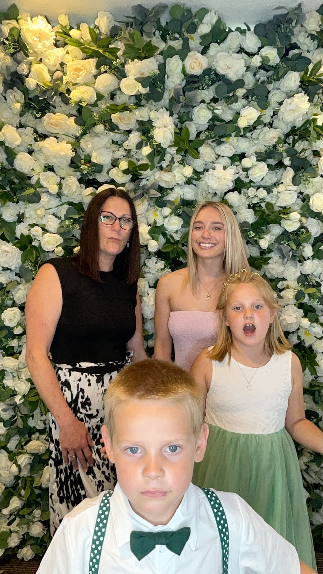 Deone & Jason Photo Booth Images  | View more photos from the event at gallery.magicimages.uk/u/MagicImages/Deone-Jason-Photo-Booth-Images