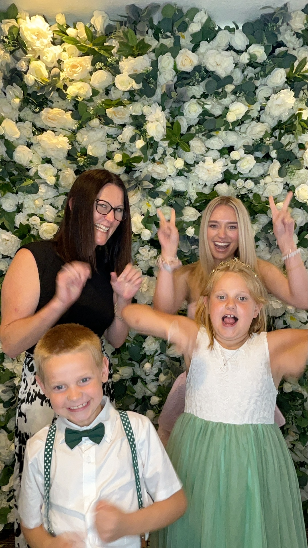 Deone & Jason Photo Booth Images  | View more photos from the event at gallery.magicimages.uk/u/MagicImages/Deone-Jason-Photo-Booth-Images