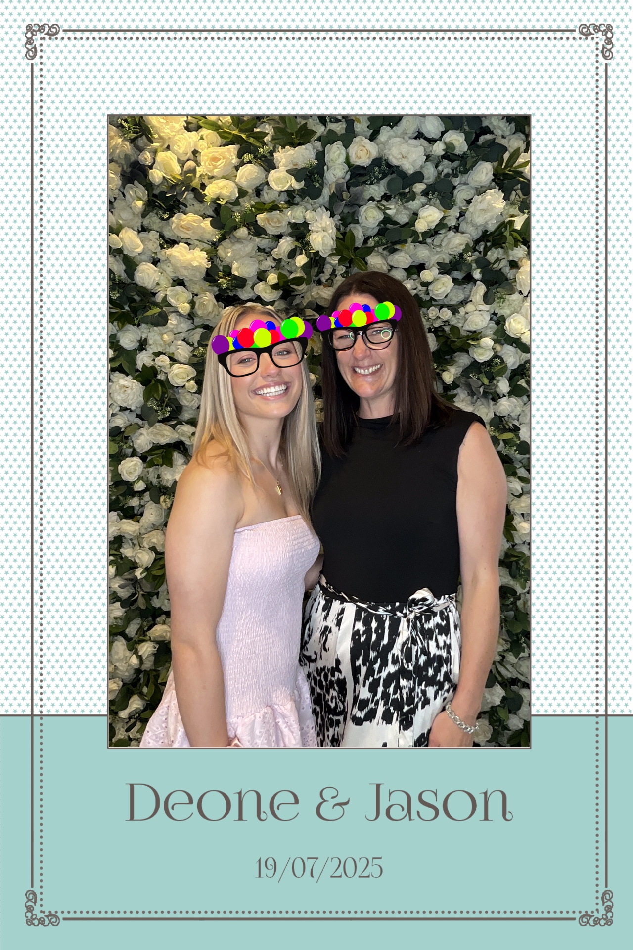 Deone & Jason Photo Booth Images  | View more photos from the event at gallery.magicimages.uk/u/MagicImages/Deone-Jason-Photo-Booth-Images