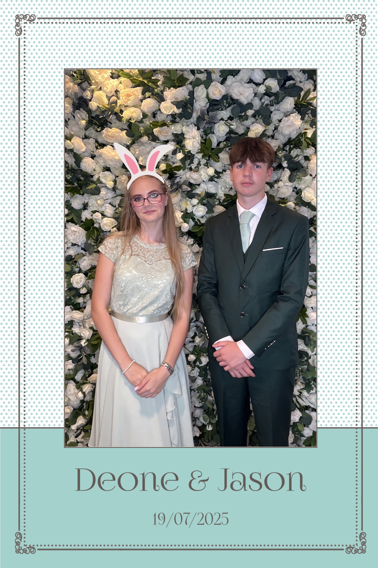 Deone & Jason Photo Booth Images  | View more photos from the event at gallery.magicimages.uk/u/MagicImages/Deone-Jason-Photo-Booth-Images