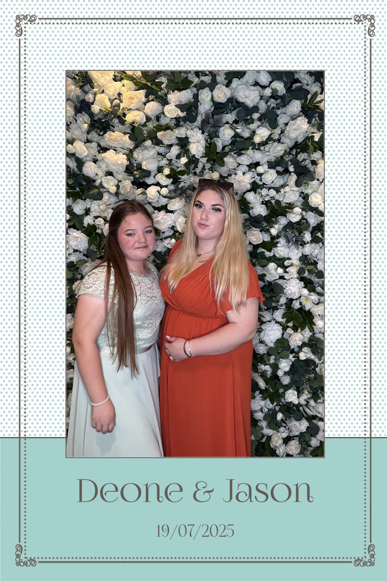 Deone & Jason Photo Booth Images  | View more photos from the event at gallery.magicimages.uk/u/MagicImages/Deone-Jason-Photo-Booth-Images