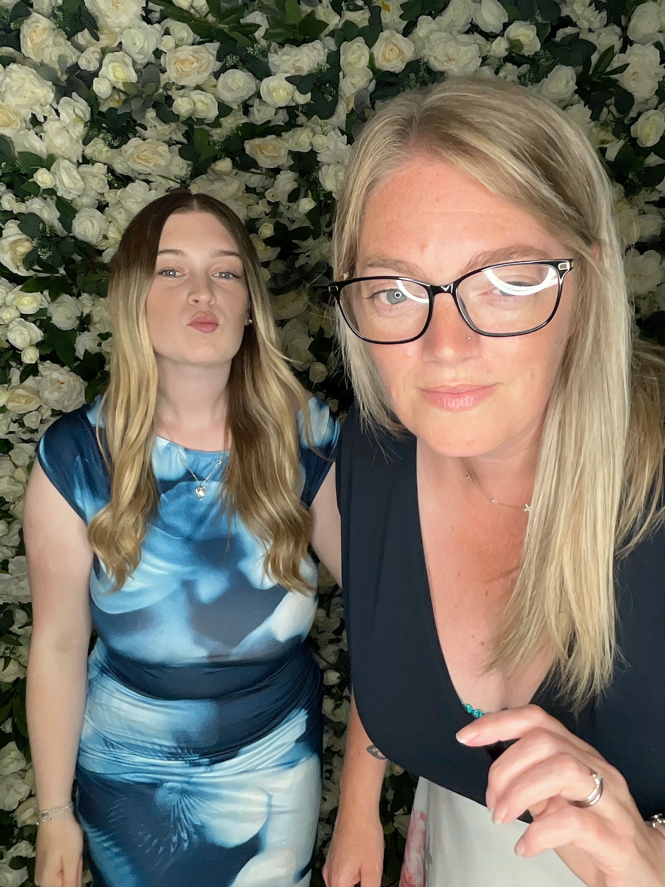 Deone & Jason Photo Booth Images  | View more photos from the event at gallery.magicimages.uk/u/MagicImages/Deone-Jason-Photo-Booth-Images