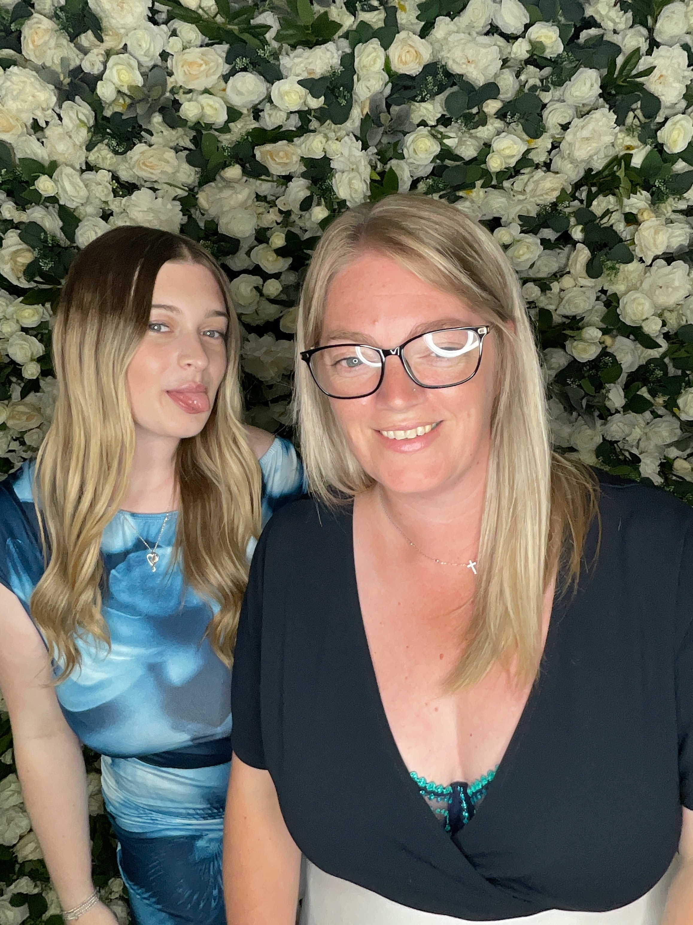 Deone & Jason Photo Booth Images  | View more photos from the event at gallery.magicimages.uk/u/MagicImages/Deone-Jason-Photo-Booth-Images