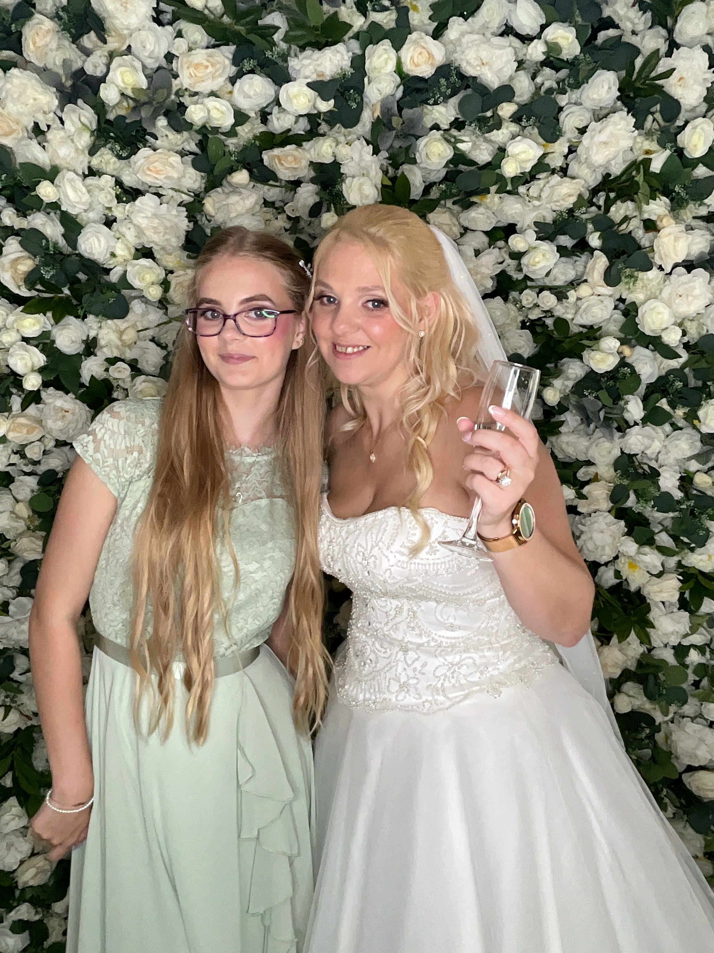 Deone & Jason Photo Booth Images  | View more photos from the event at gallery.magicimages.uk/u/MagicImages/Deone-Jason-Photo-Booth-Images