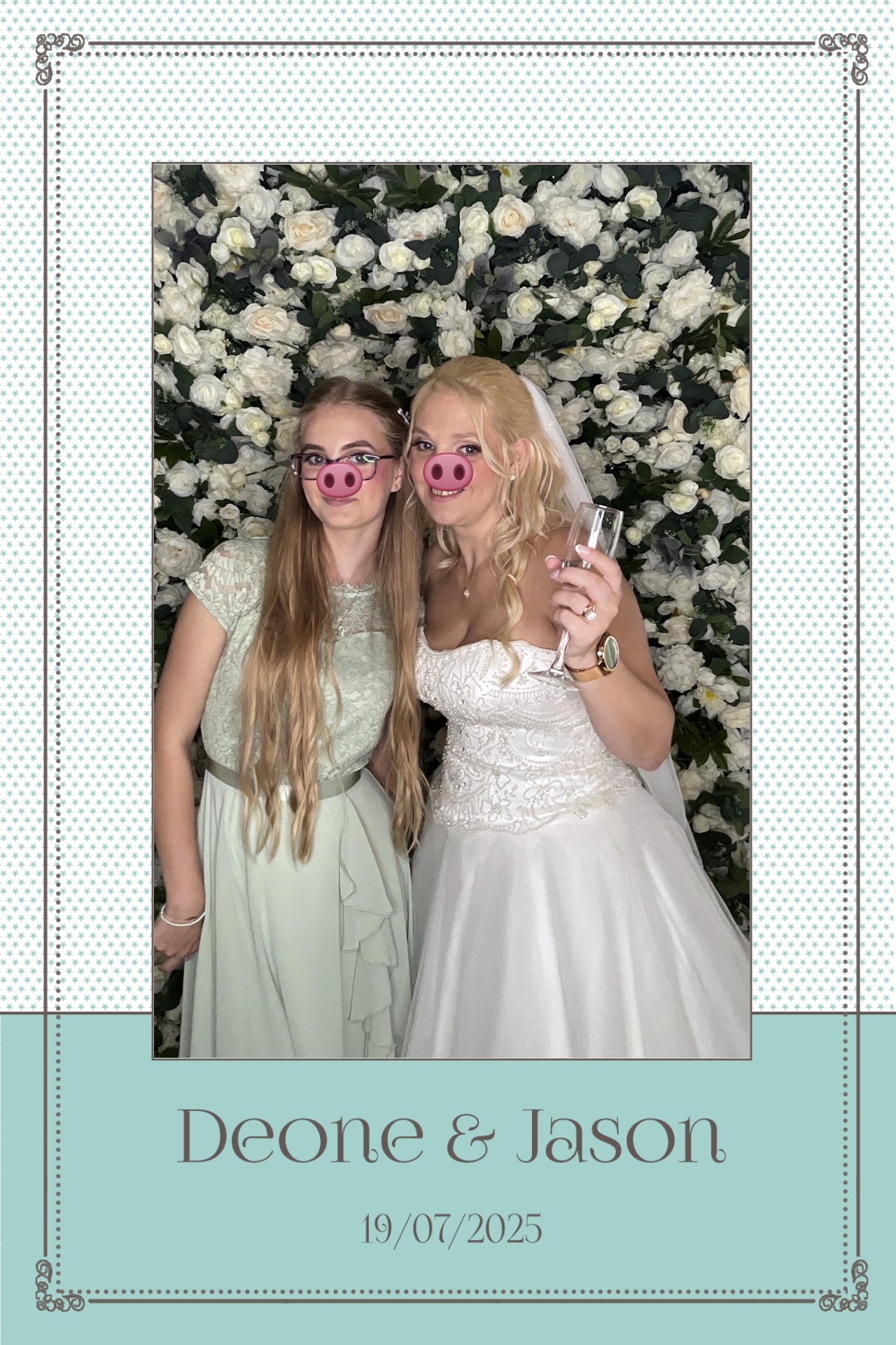 Deone & Jason Photo Booth Images  | View more photos from the event at gallery.magicimages.uk/u/MagicImages/Deone-Jason-Photo-Booth-Images