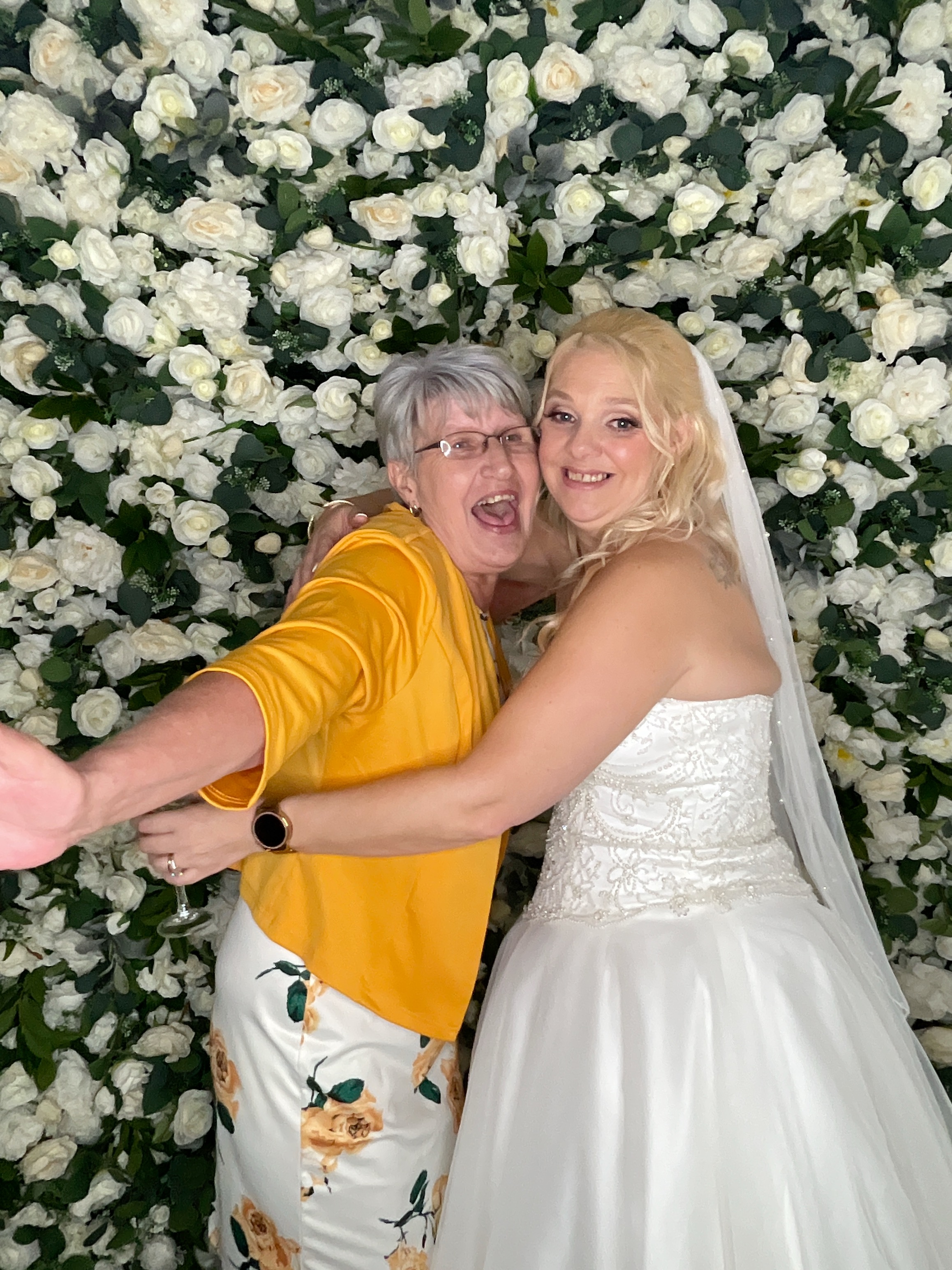 Deone & Jason Photo Booth Images  | View more photos from the event at gallery.magicimages.uk/u/MagicImages/Deone-Jason-Photo-Booth-Images