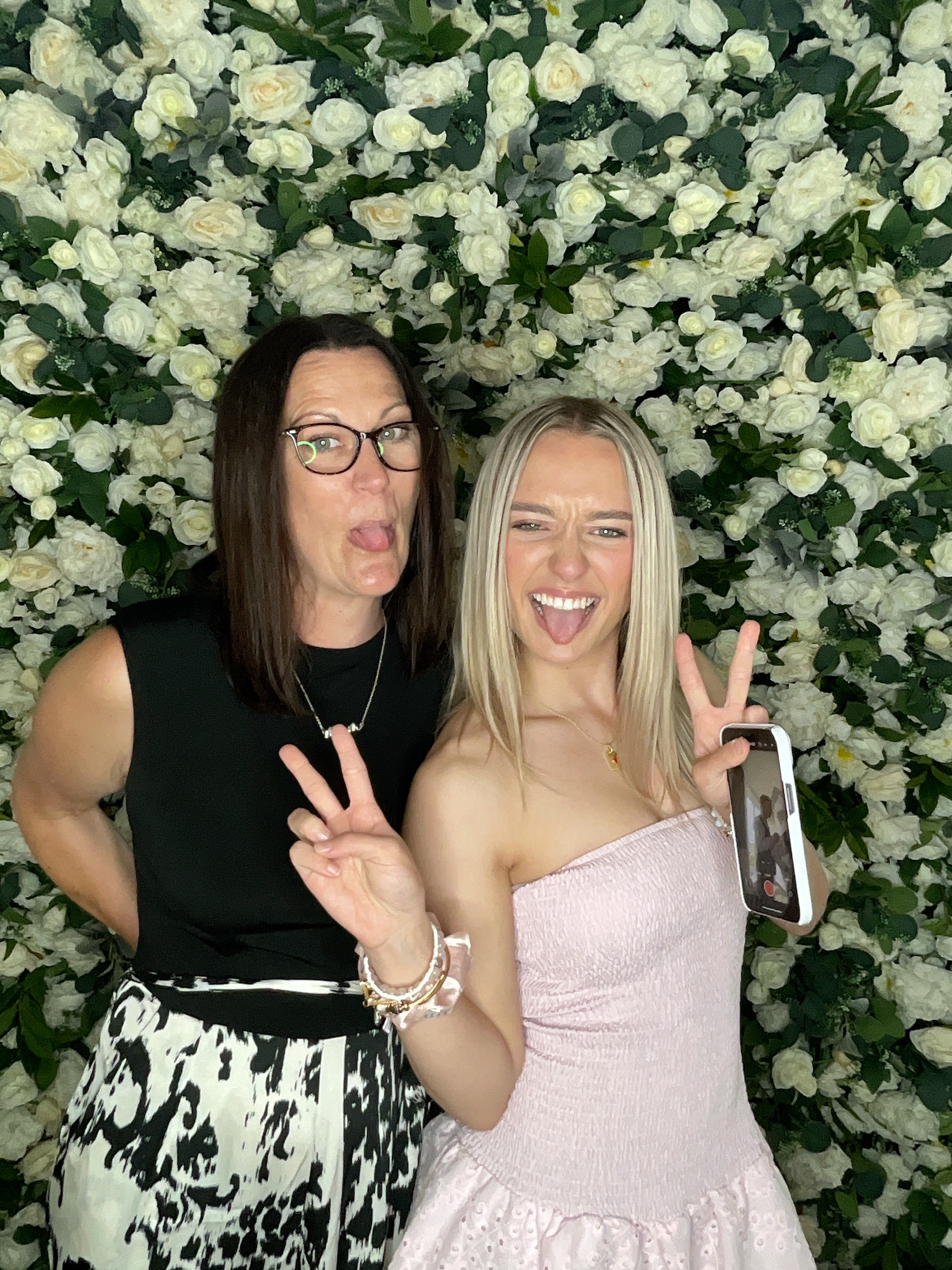 Deone & Jason Photo Booth Images  | View more photos from the event at gallery.magicimages.uk/u/MagicImages/Deone-Jason-Photo-Booth-Images