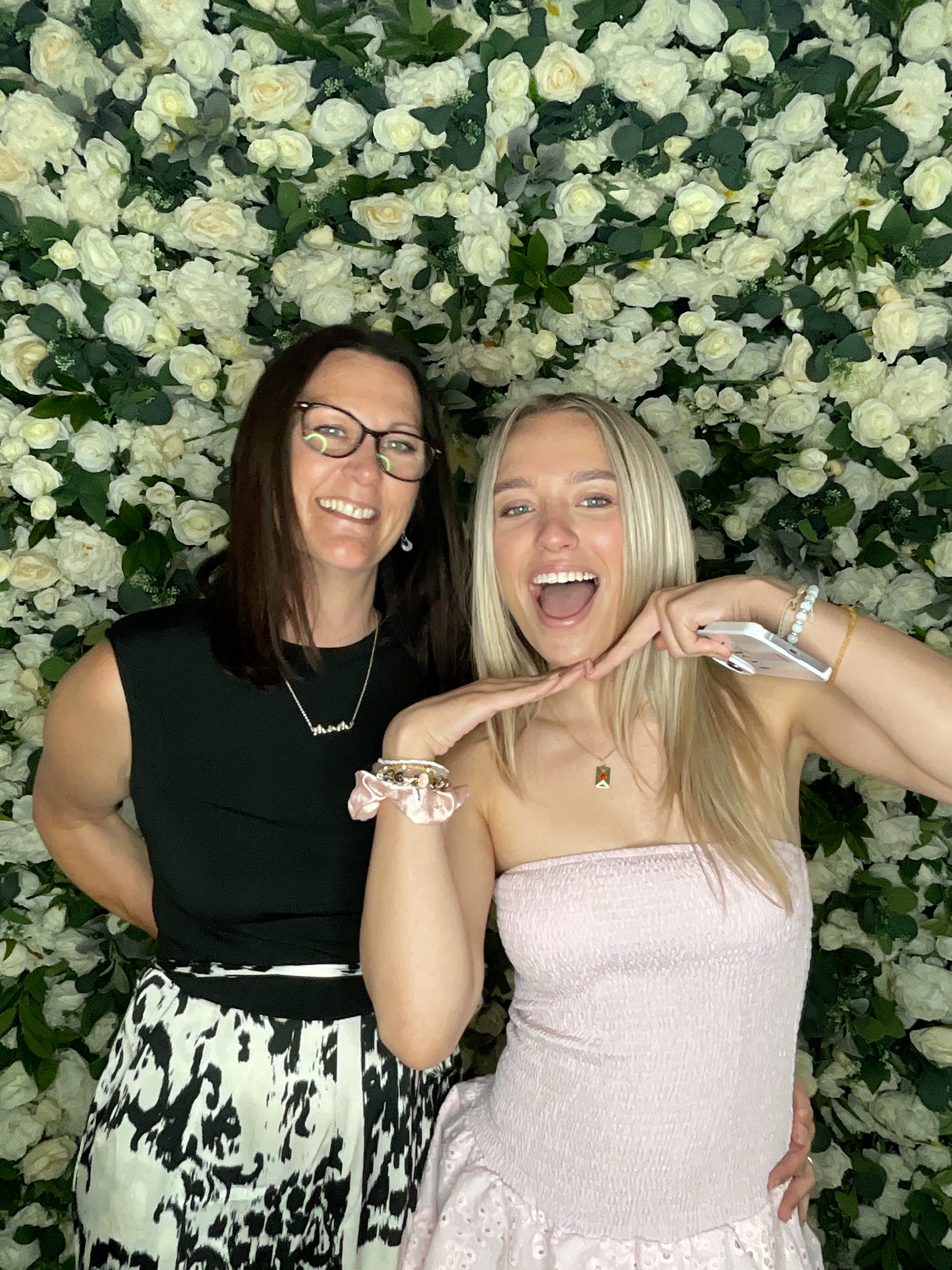 Deone & Jason Photo Booth Images  | View more photos from the event at gallery.magicimages.uk/u/MagicImages/Deone-Jason-Photo-Booth-Images