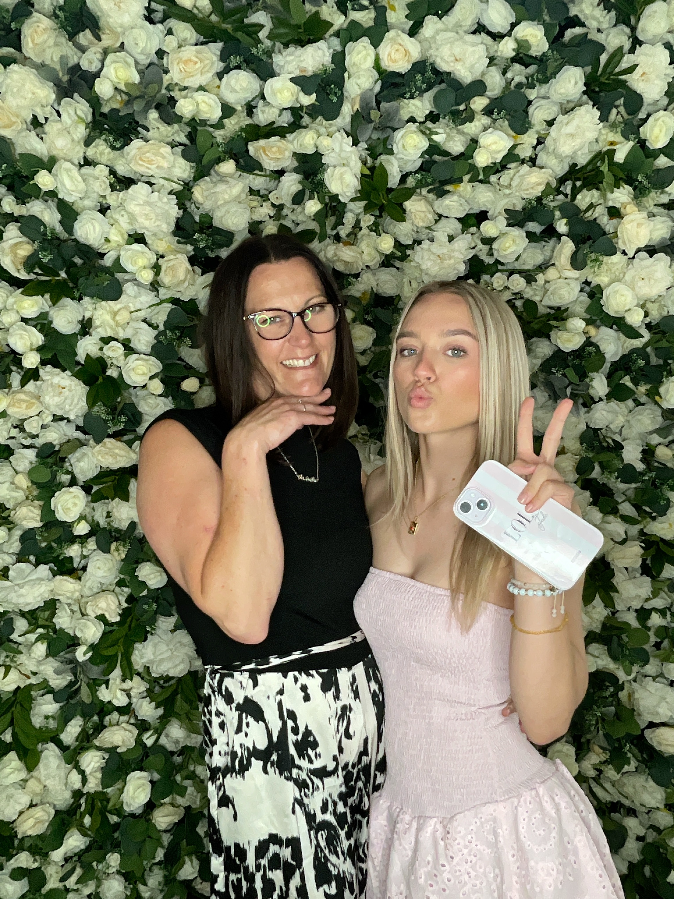 Deone & Jason Photo Booth Images  | View more photos from the event at gallery.magicimages.uk/u/MagicImages/Deone-Jason-Photo-Booth-Images