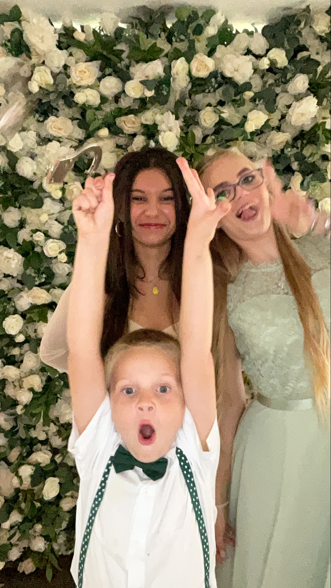 Deone & Jason Photo Booth Images  | View more photos from the event at gallery.magicimages.uk/u/MagicImages/Deone-Jason-Photo-Booth-Images