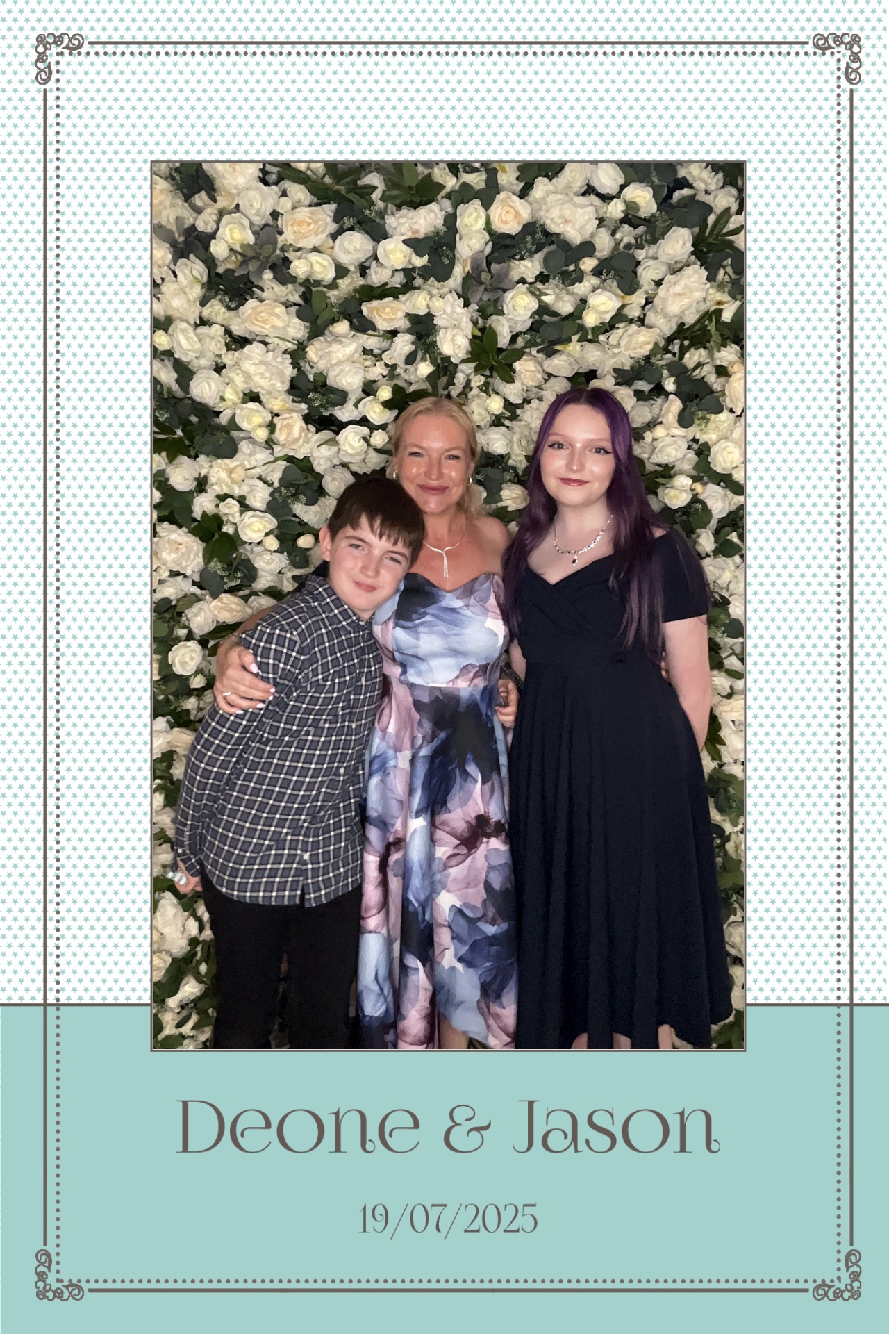 Deone & Jason Photo Booth Images  | View more photos from the event at gallery.magicimages.uk/u/MagicImages/Deone-Jason-Photo-Booth-Images