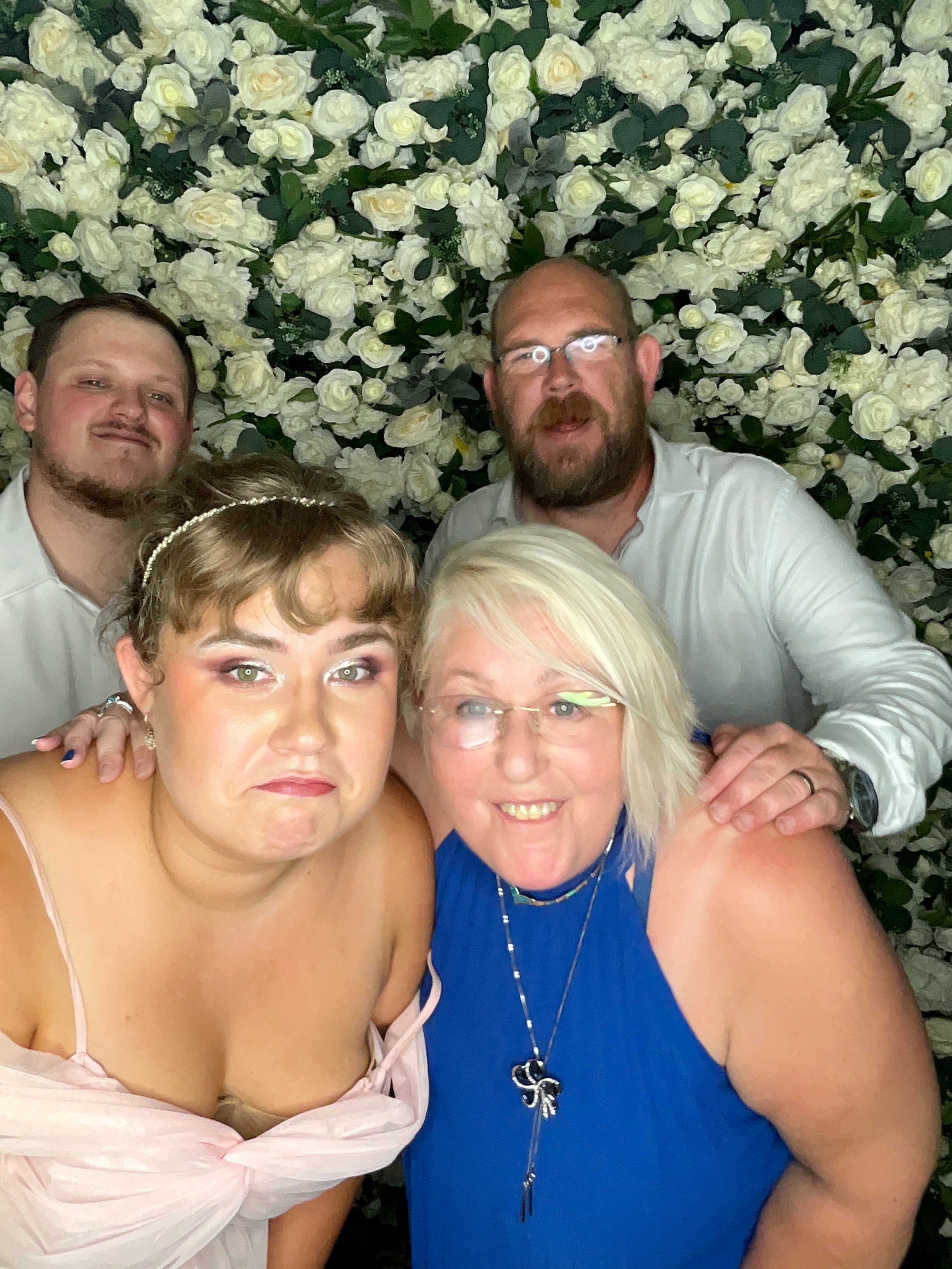 Deone & Jason Photo Booth Images  | View more photos from the event at gallery.magicimages.uk/u/MagicImages/Deone-Jason-Photo-Booth-Images