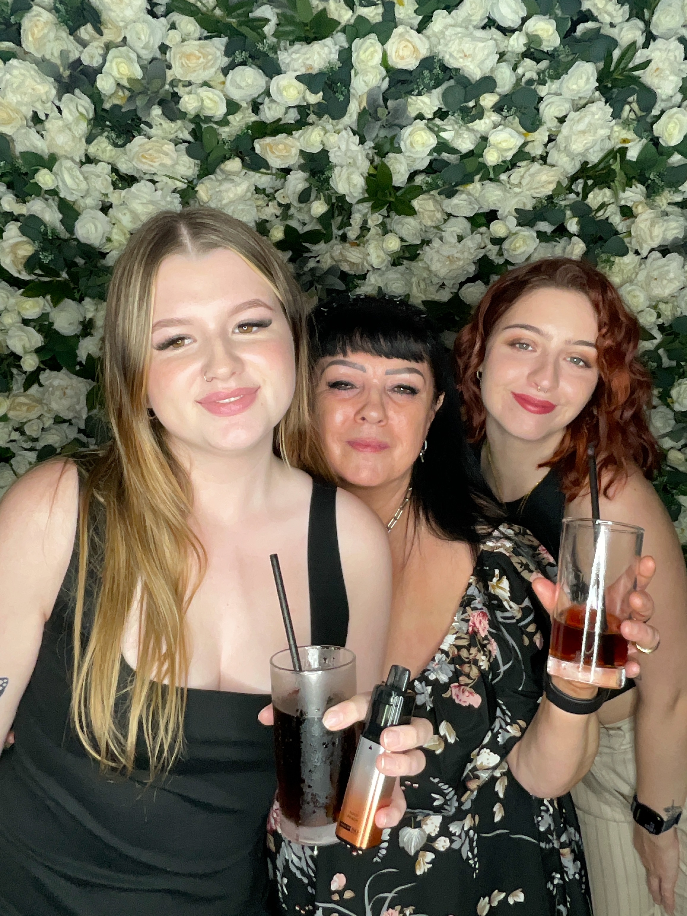 Deone & Jason Photo Booth Images  | View more photos from the event at gallery.magicimages.uk/u/MagicImages/Deone-Jason-Photo-Booth-Images