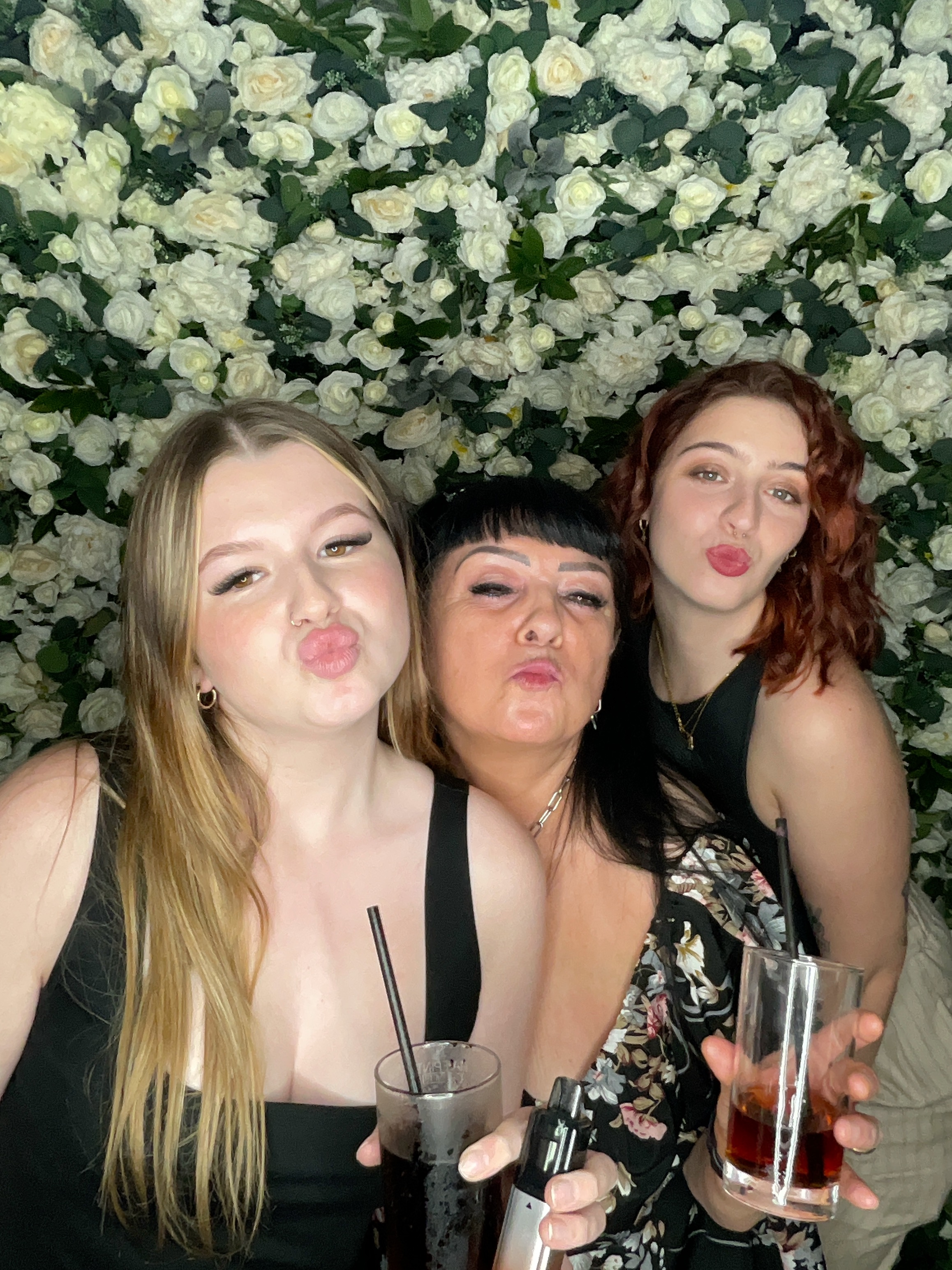 Deone & Jason Photo Booth Images  | View more photos from the event at gallery.magicimages.uk/u/MagicImages/Deone-Jason-Photo-Booth-Images