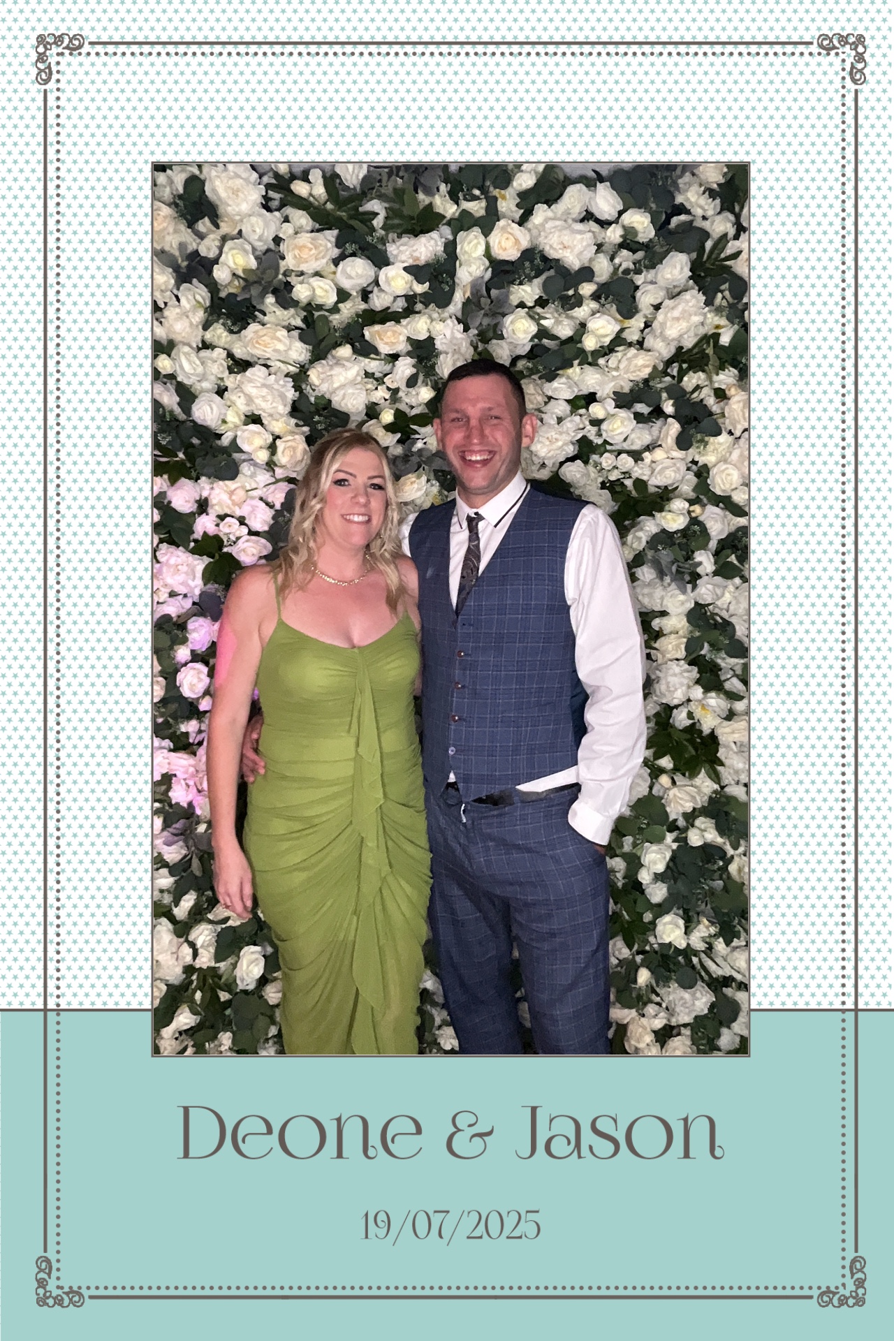 Deone & Jason Photo Booth Images  | View more photos from the event at gallery.magicimages.uk/u/MagicImages/Deone-Jason-Photo-Booth-Images