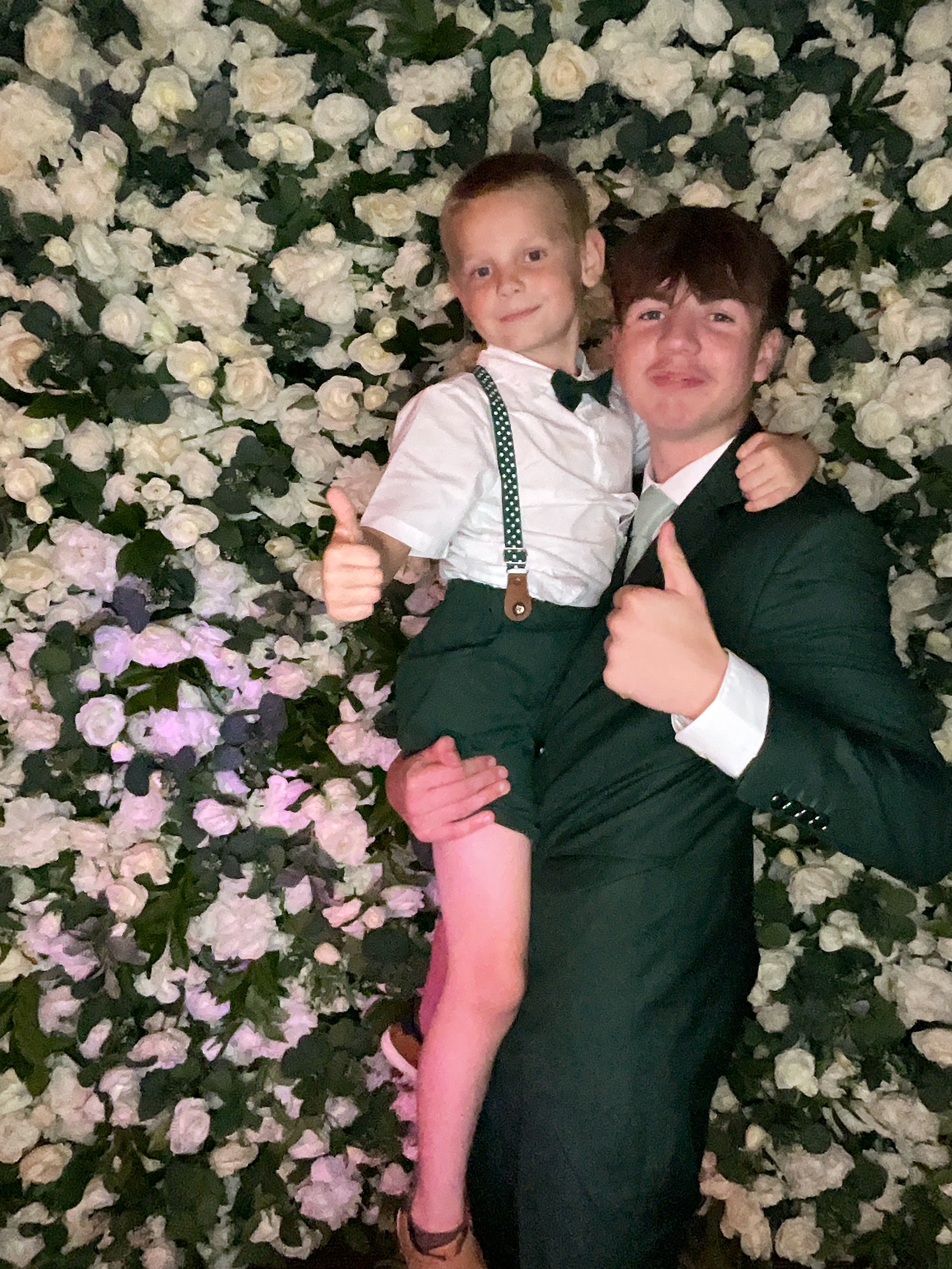 Deone & Jason Photo Booth Images  | View more photos from the event at gallery.magicimages.uk/u/MagicImages/Deone-Jason-Photo-Booth-Images