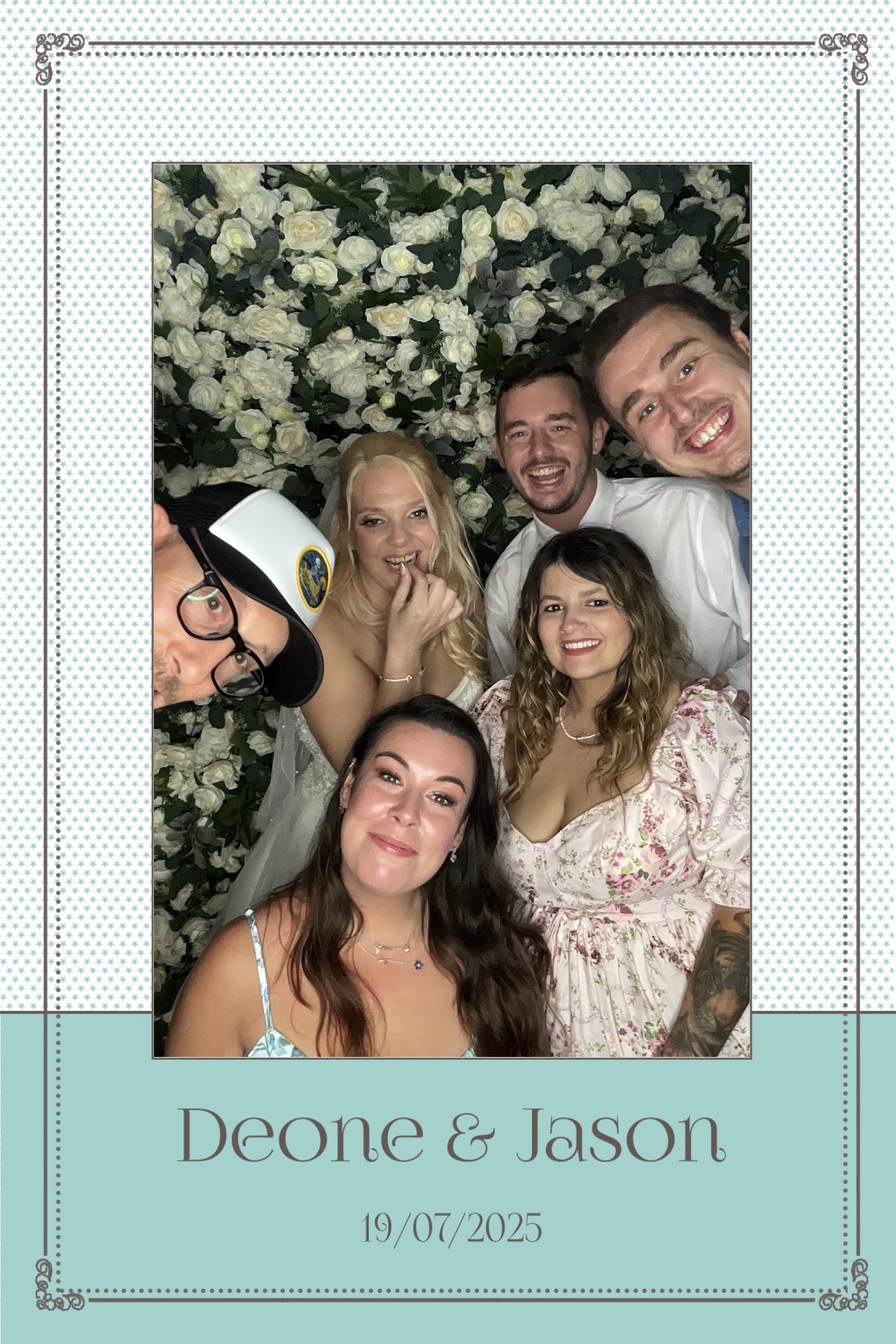 Deone & Jason Photo Booth Images  | View more photos from the event at gallery.magicimages.uk/u/MagicImages/Deone-Jason-Photo-Booth-Images