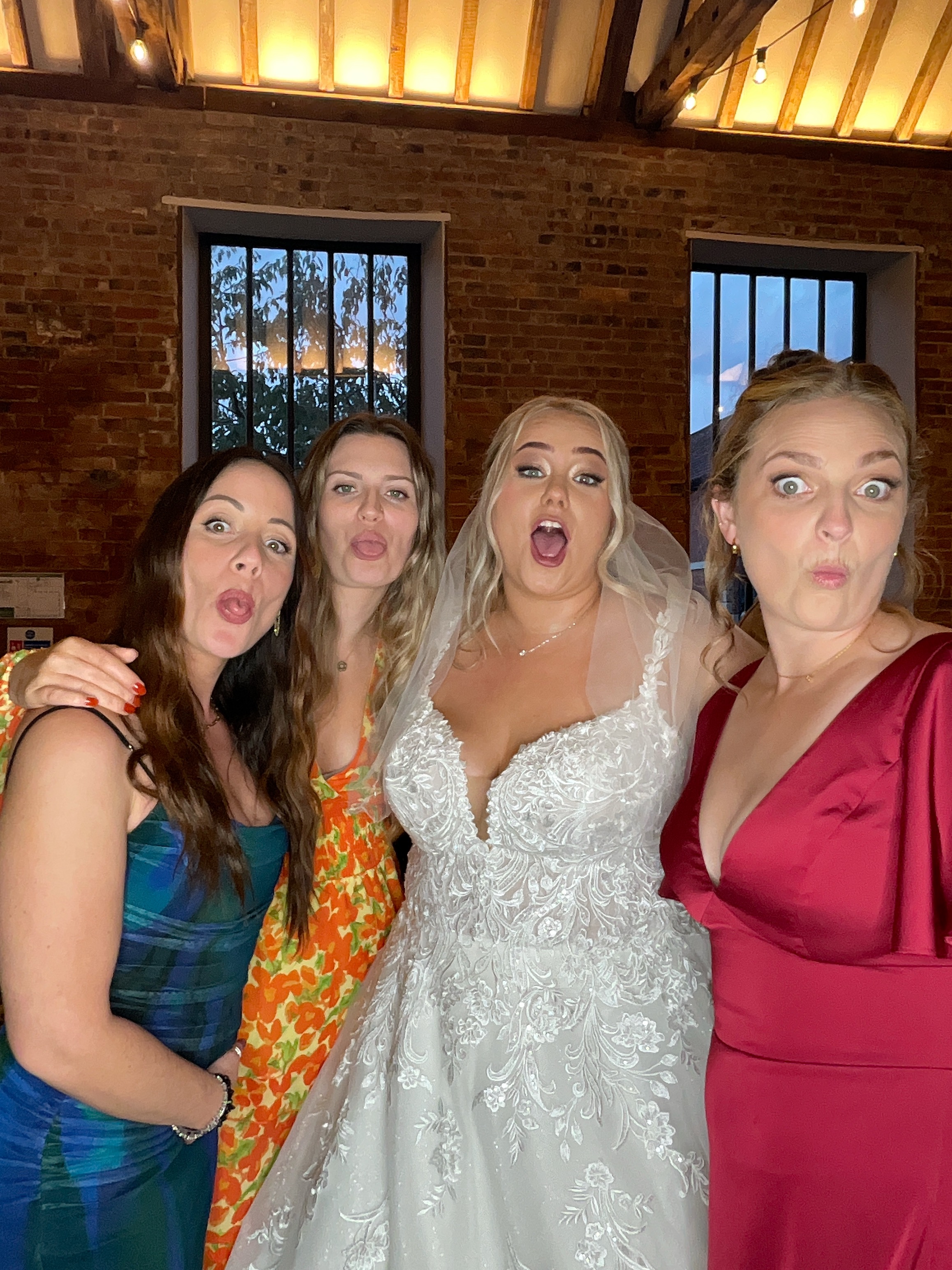 Elicia and Callum | View more photos from the event at gallery.magicimages.uk/u/MagicImages/Elicia-and-Callum