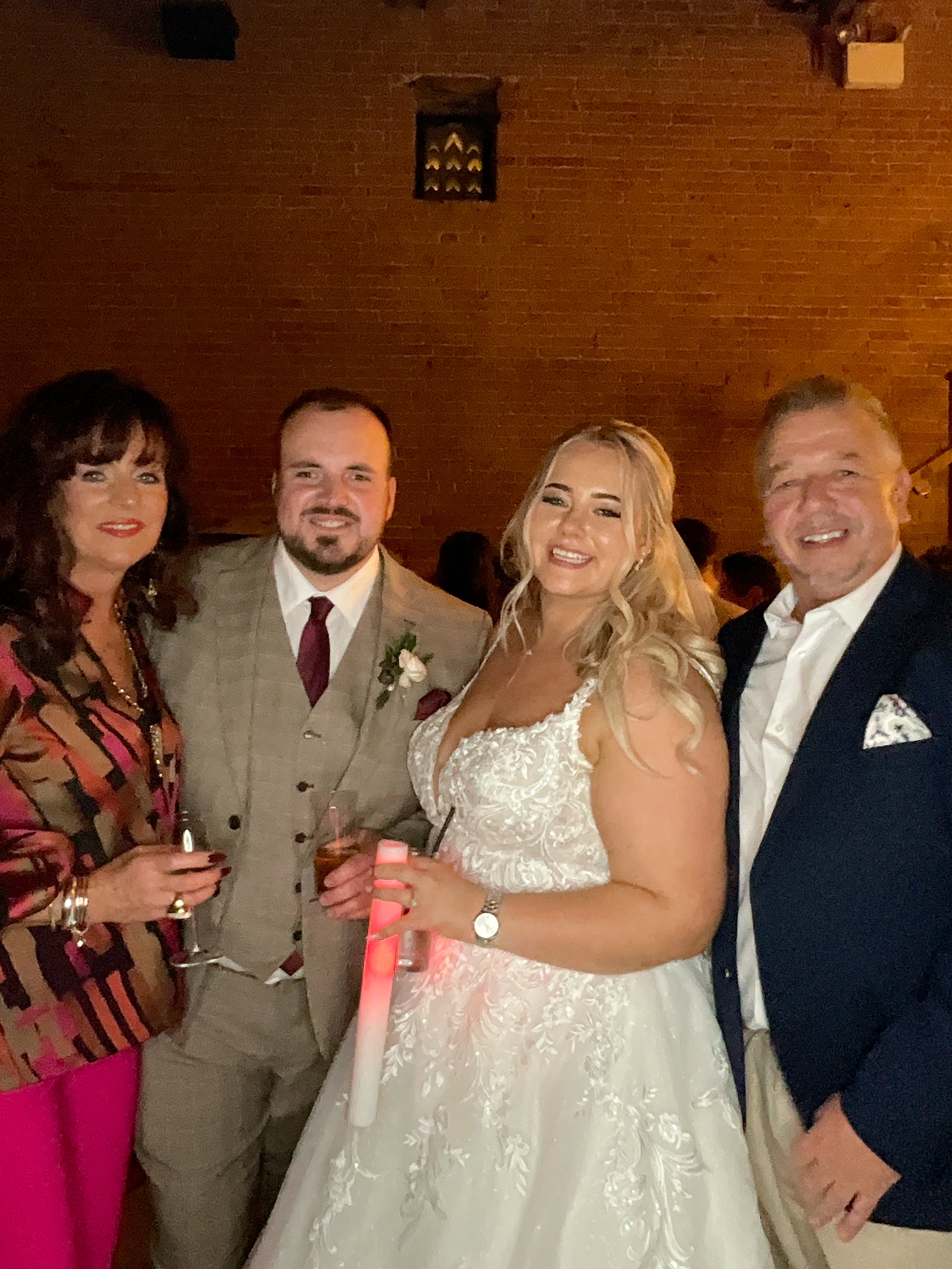 Elicia and Callum | View more photos from the event at gallery.magicimages.uk/u/MagicImages/Elicia-and-Callum