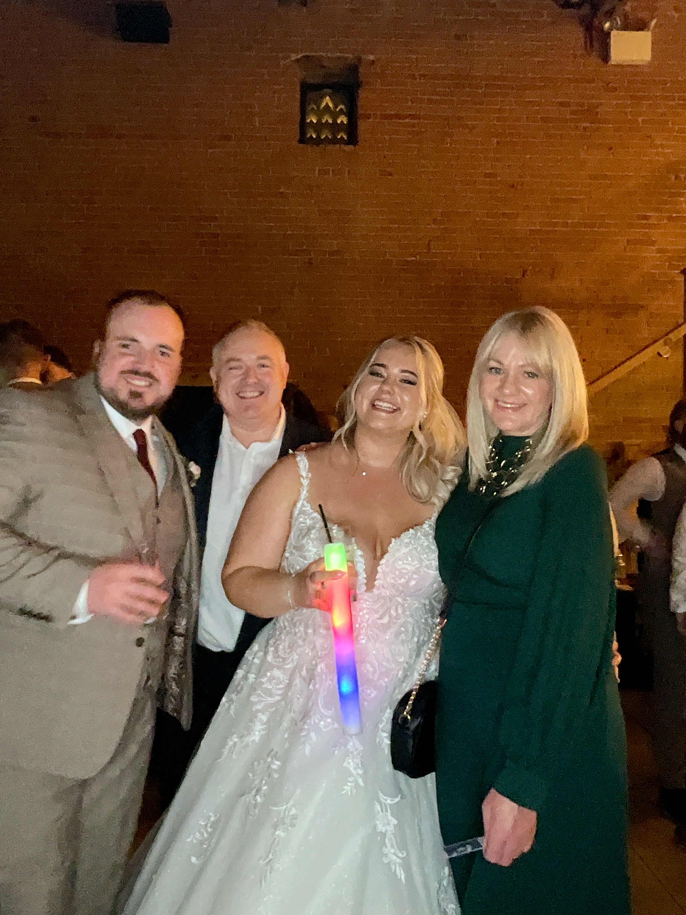 Elicia and Callum | View more photos from the event at gallery.magicimages.uk/u/MagicImages/Elicia-and-Callum