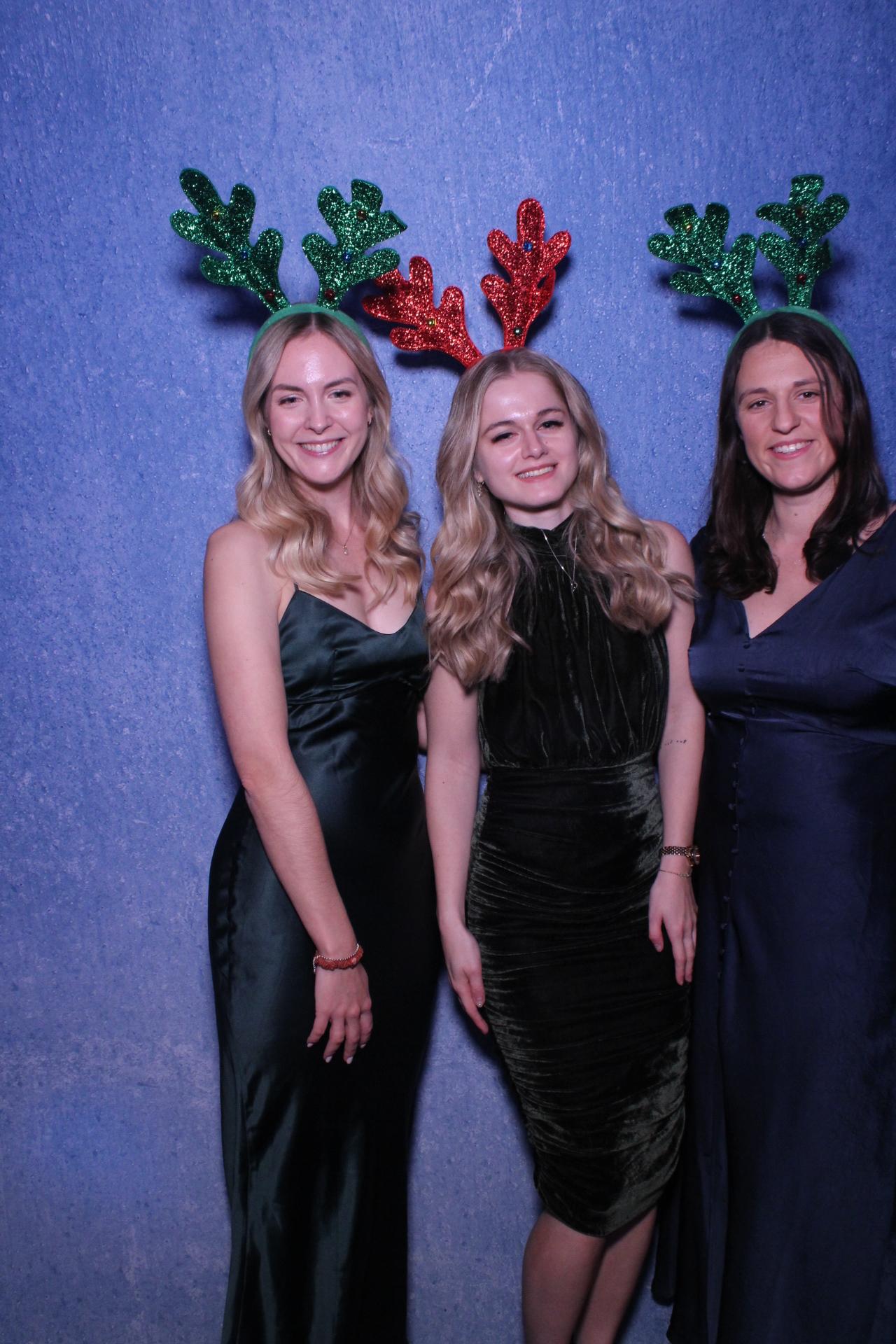 Freeths Christmas Party  | View more photos from the event at gallery.magicimages.uk/u/MagicImages/Freeths-Christmas-Party-0