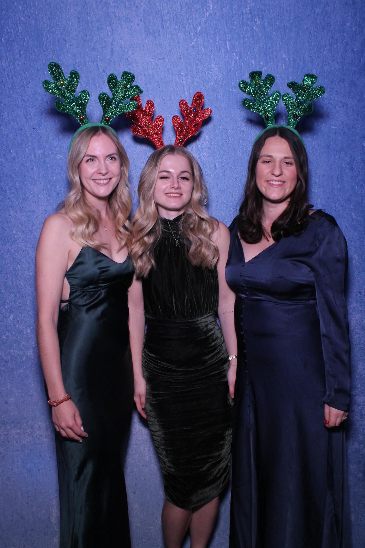 Freeths Christmas Party  | View more photos from the event at gallery.magicimages.uk/u/MagicImages/Freeths-Christmas-Party-0