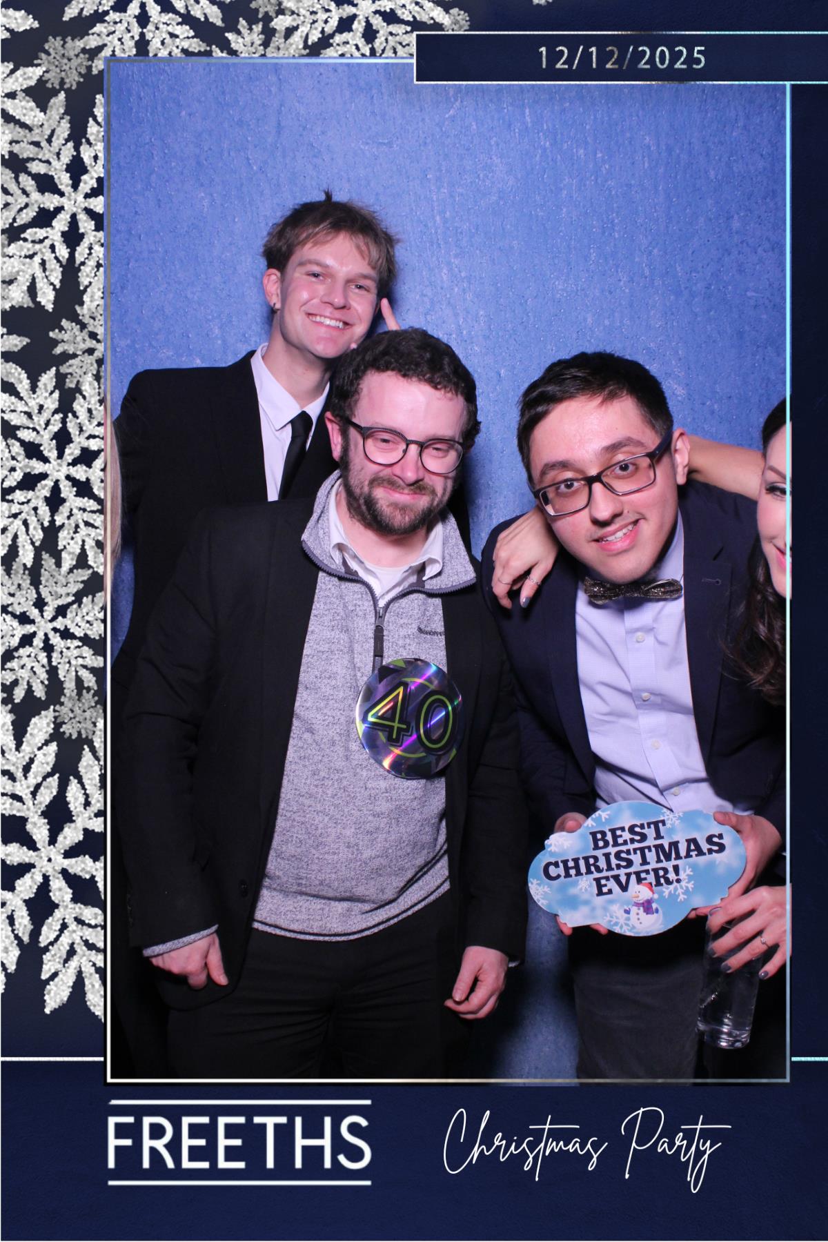 Freeths Christmas Party  | View more photos from the event at gallery.magicimages.uk/u/MagicImages/Freeths-Christmas-Party-0