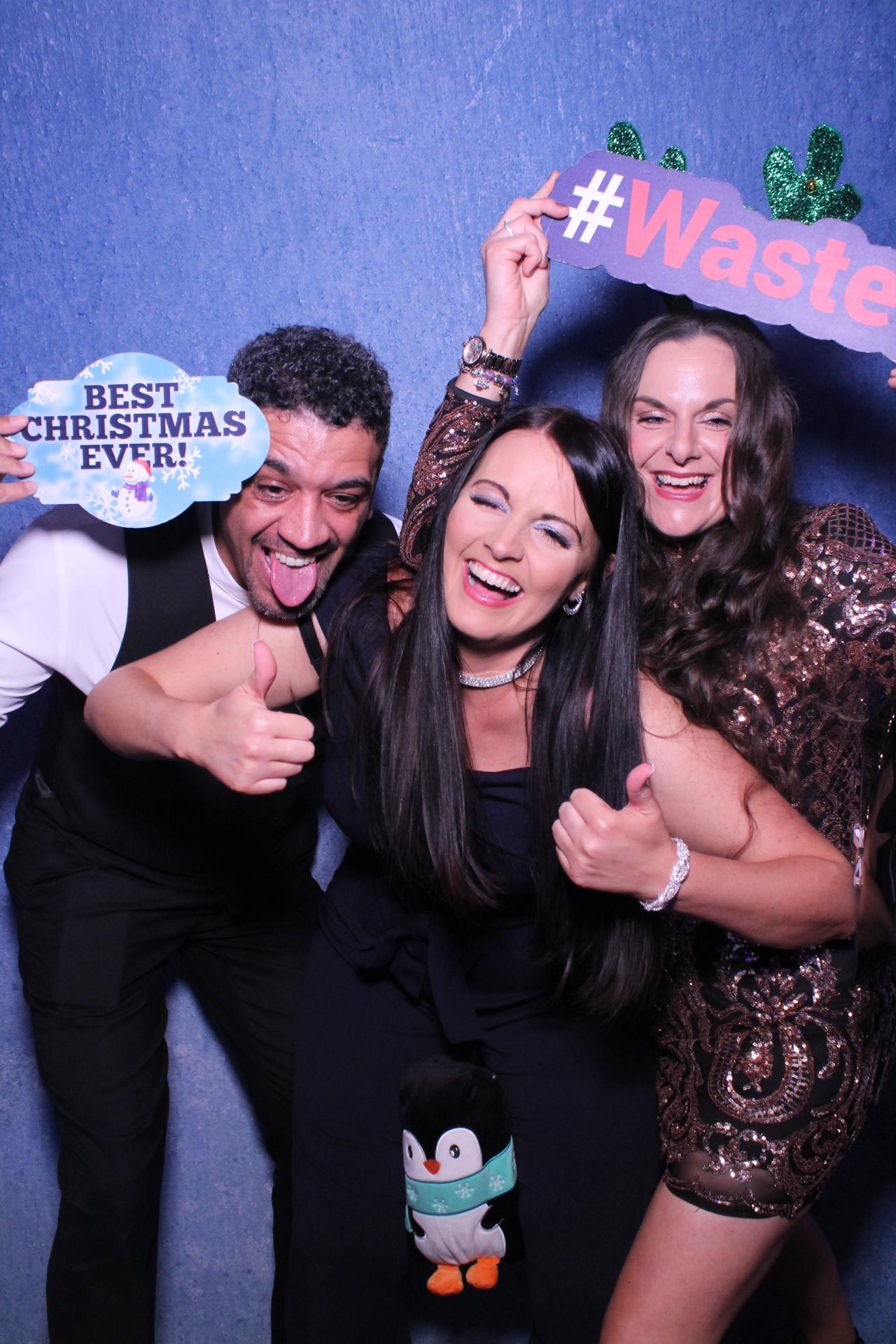 Freeths Christmas Party  | View more photos from the event at gallery.magicimages.uk/u/MagicImages/Freeths-Christmas-Party-0