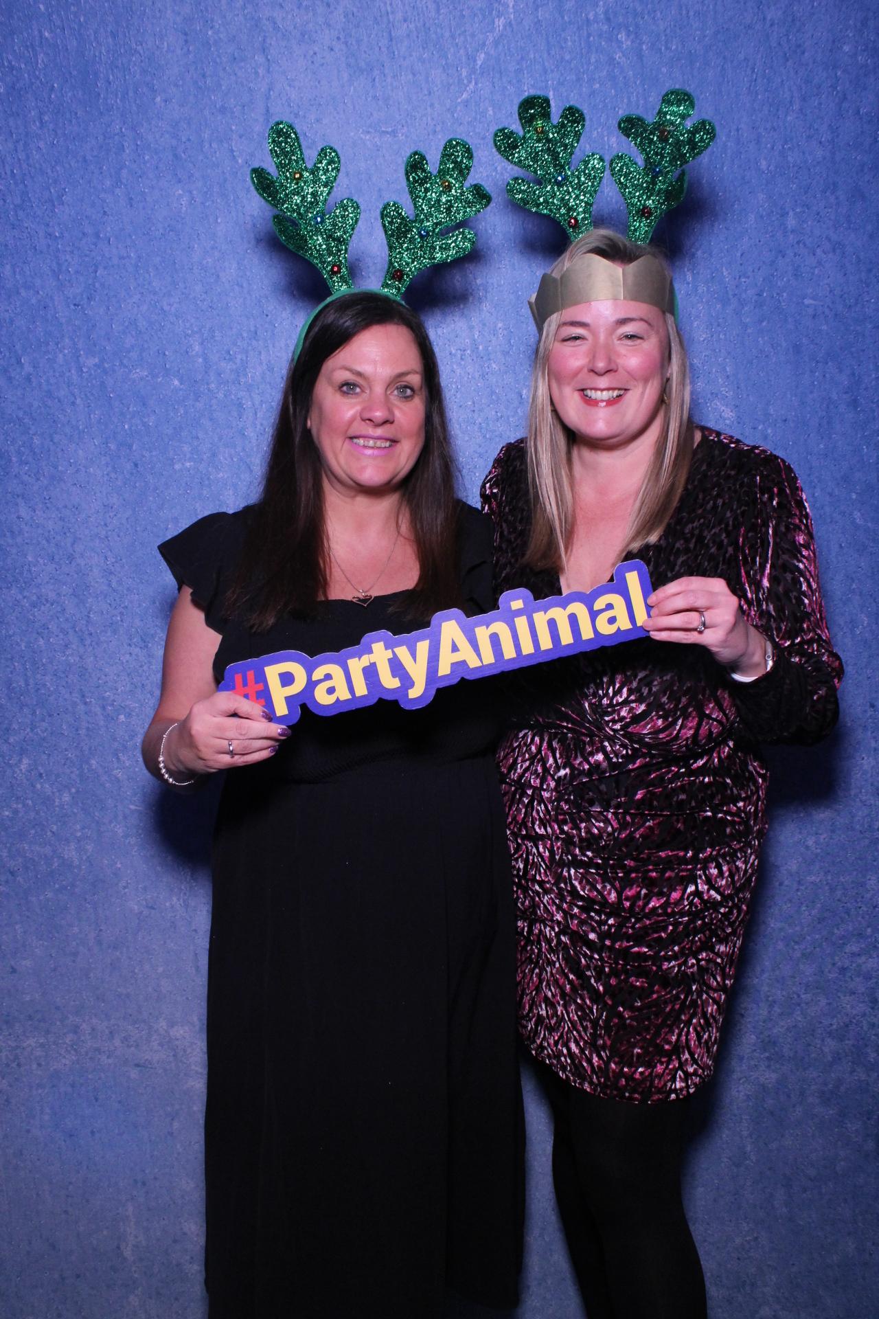 Freeths Christmas Party  | View more photos from the event at gallery.magicimages.uk/u/MagicImages/Freeths-Christmas-Party-0