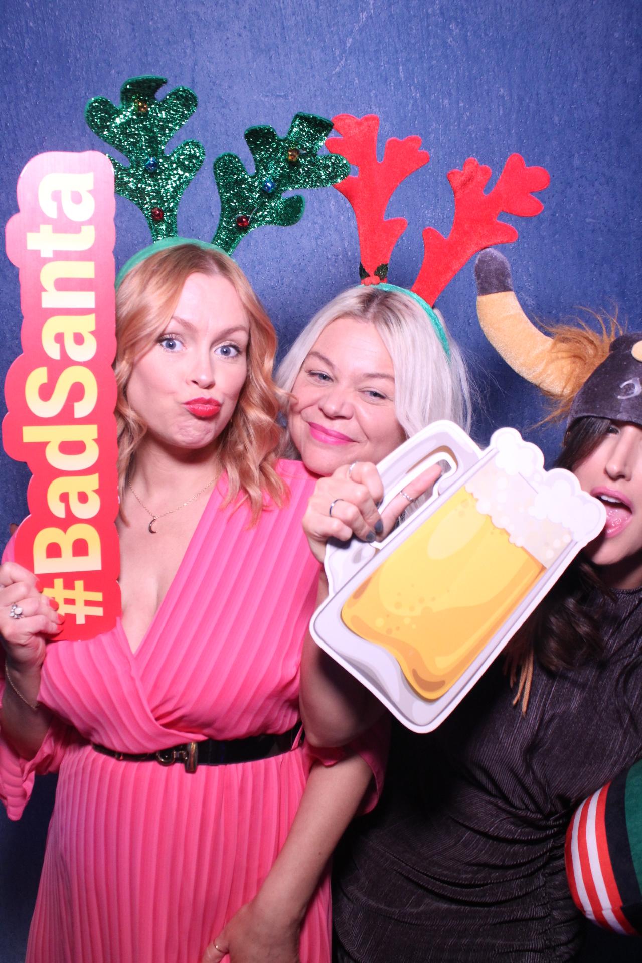 Freeths Christmas Party  | View more photos from the event at gallery.magicimages.uk/u/MagicImages/Freeths-Christmas-Party-0