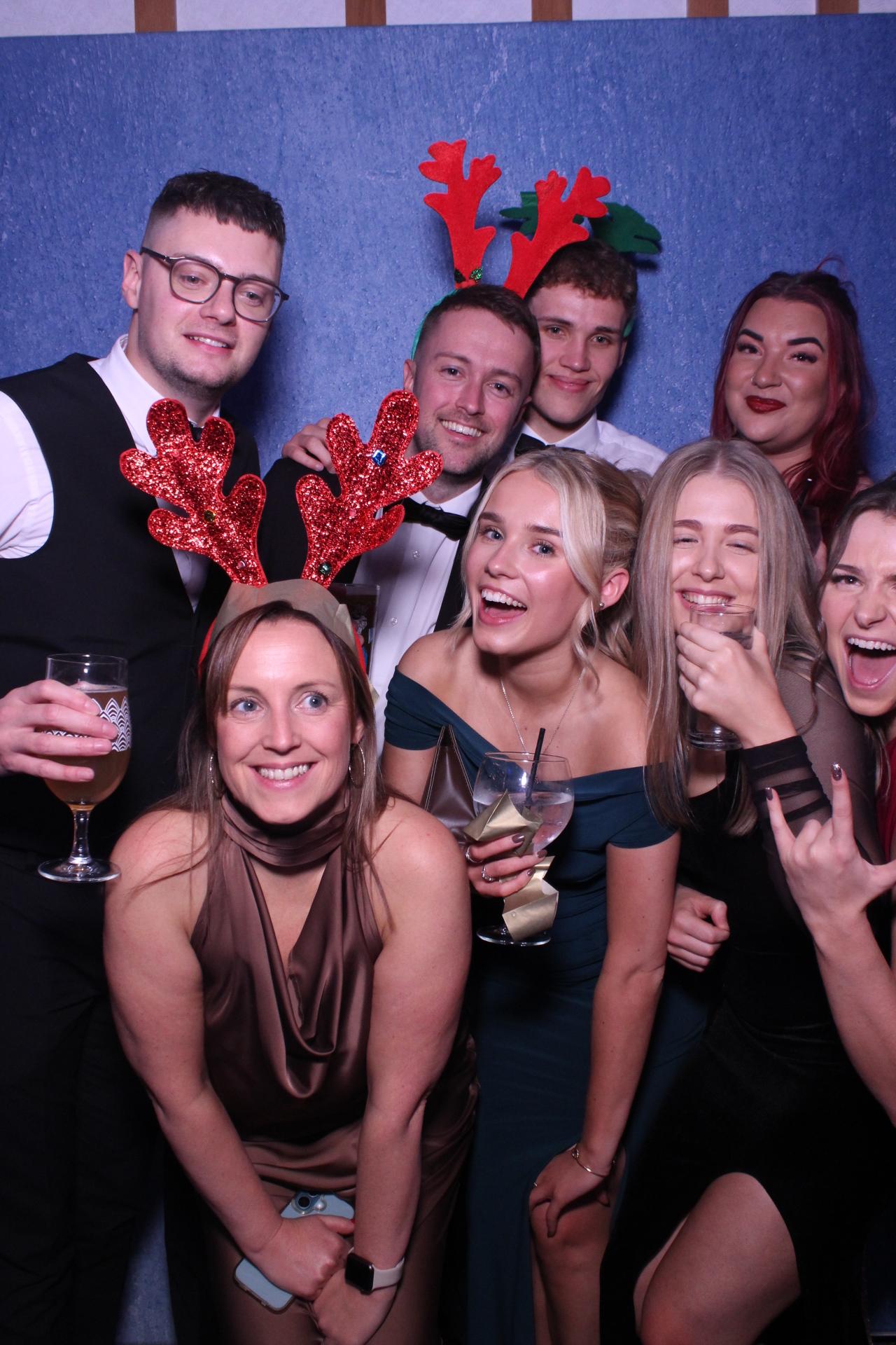 Freeths Christmas Party  | View more photos from the event at gallery.magicimages.uk/u/MagicImages/Freeths-Christmas-Party-0