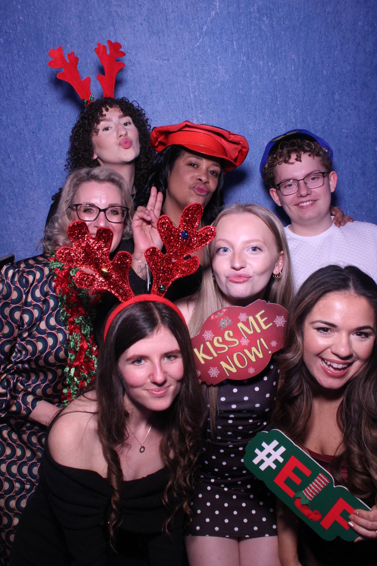 Freeths Christmas Party  | View more photos from the event at gallery.magicimages.uk/u/MagicImages/Freeths-Christmas-Party-0