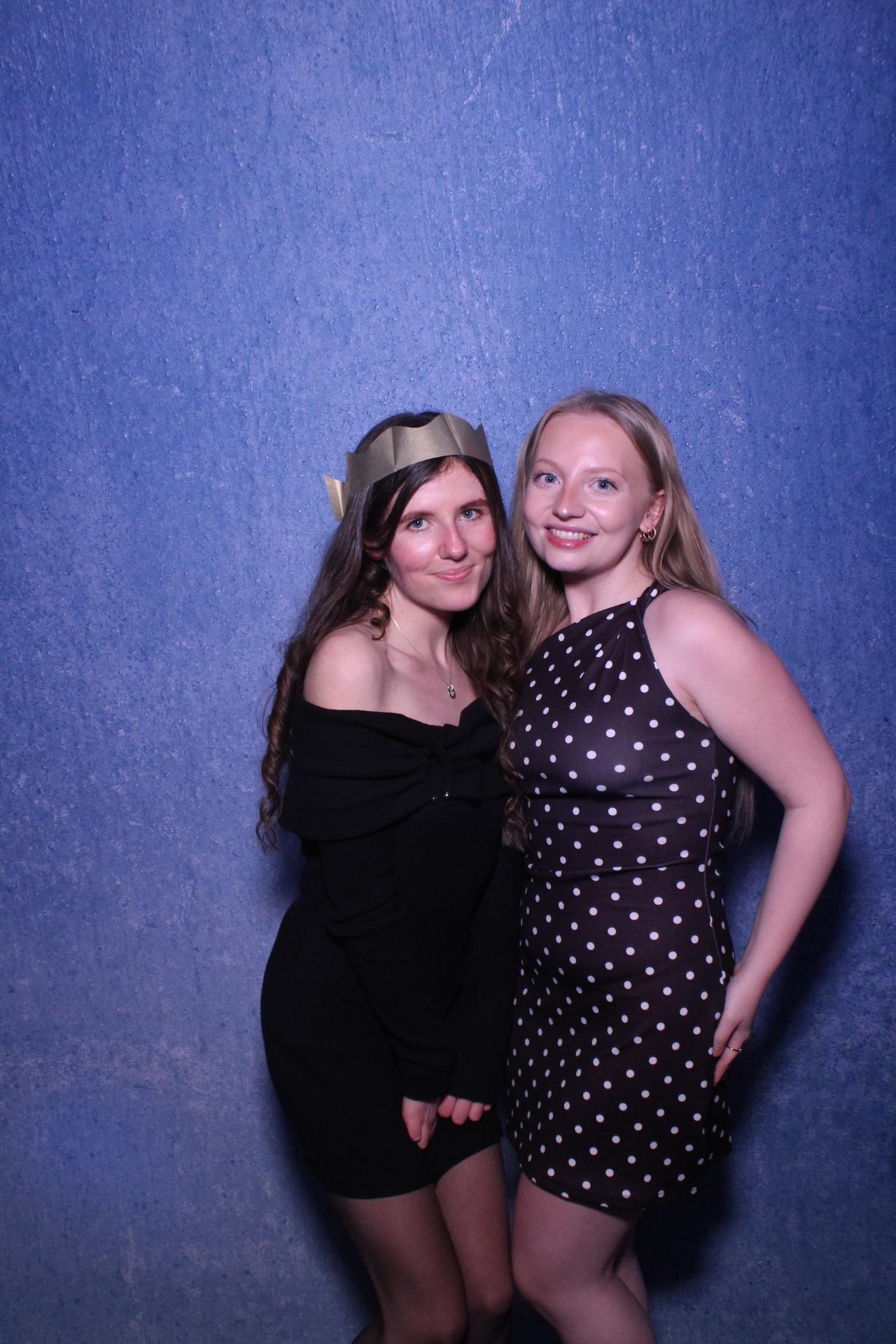 Freeths Christmas Party  | View more photos from the event at gallery.magicimages.uk/u/MagicImages/Freeths-Christmas-Party-0