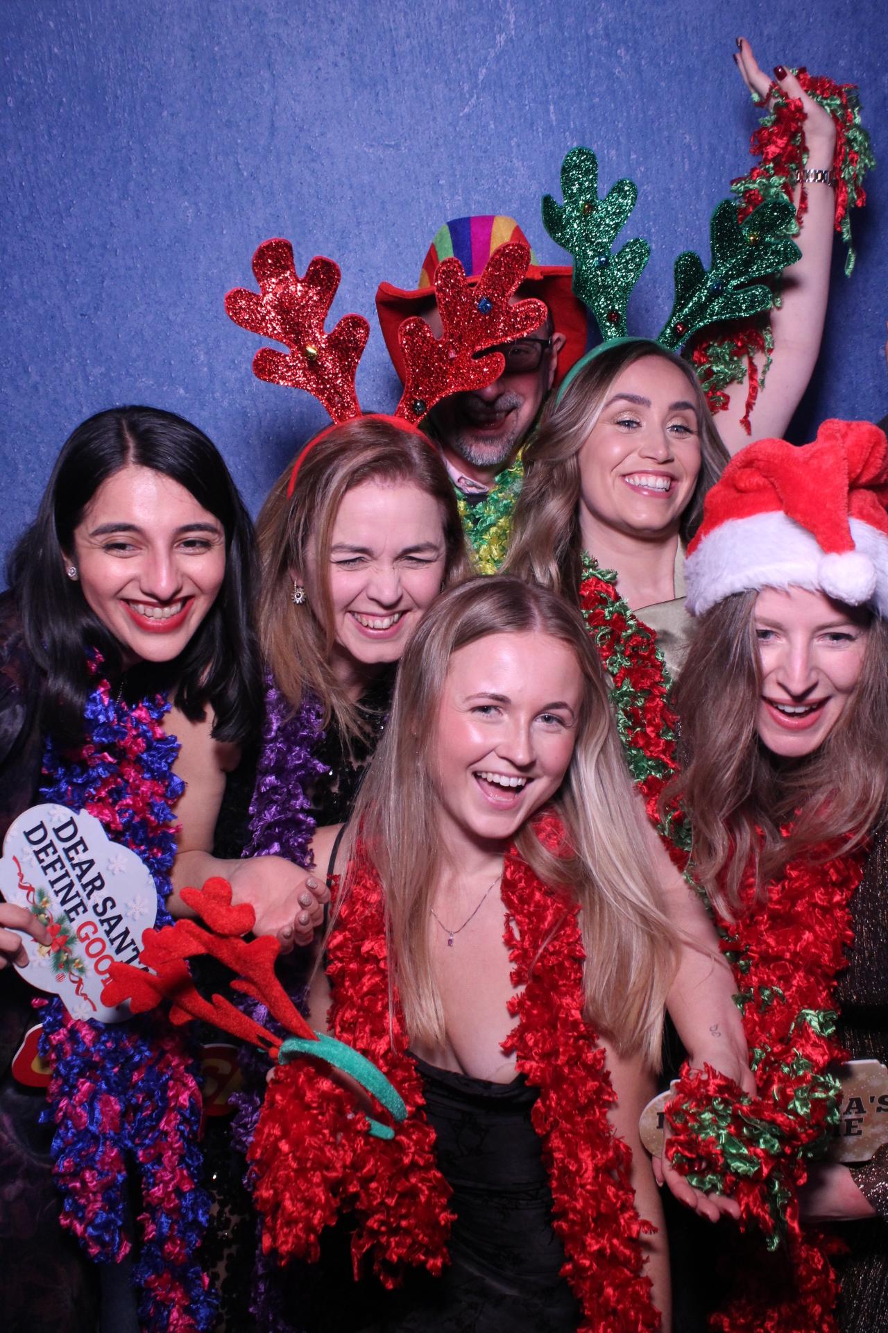 Freeths Christmas Party  | View more photos from the event at gallery.magicimages.uk/u/MagicImages/Freeths-Christmas-Party-0