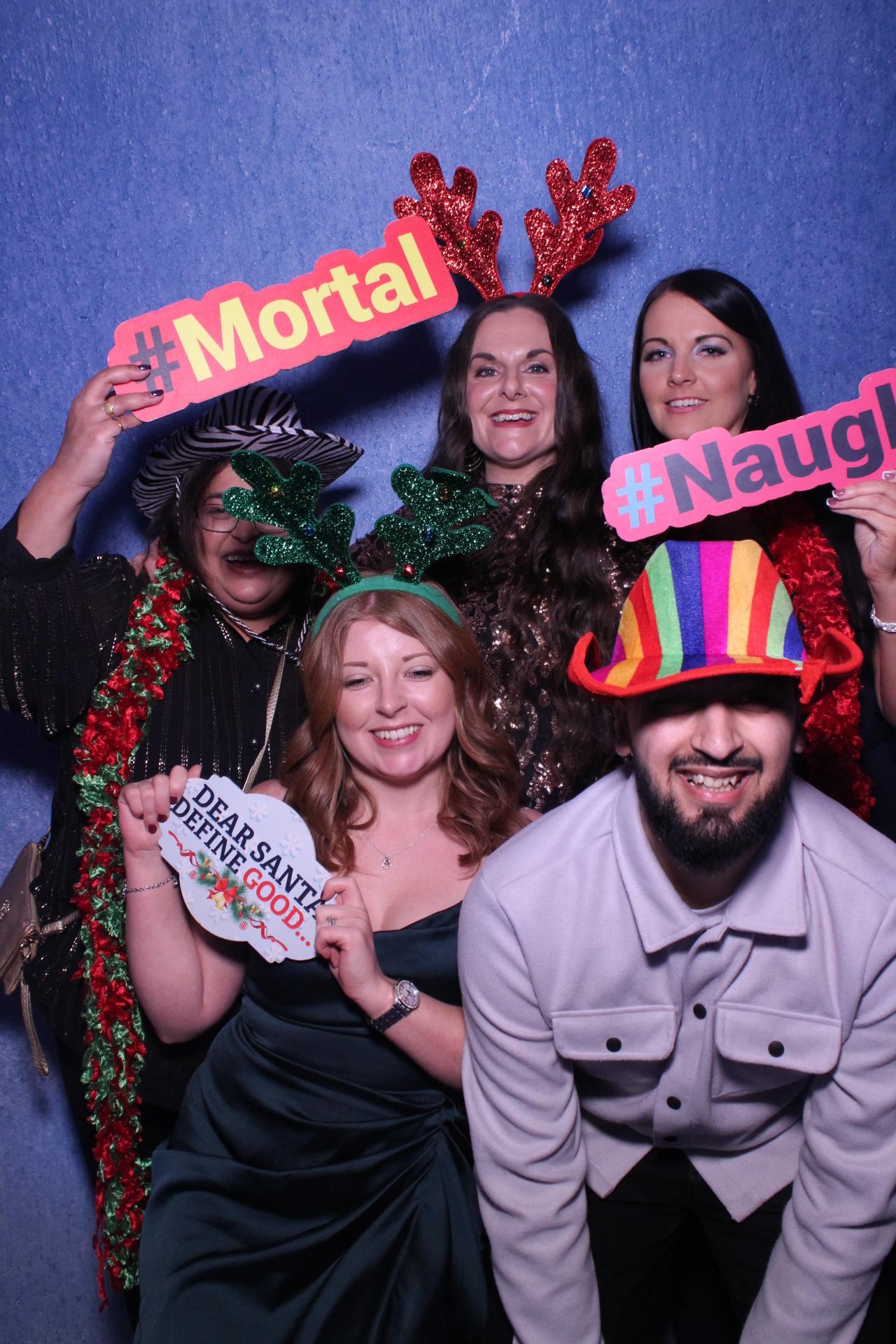 Freeths Christmas Party  | View more photos from the event at gallery.magicimages.uk/u/MagicImages/Freeths-Christmas-Party-0