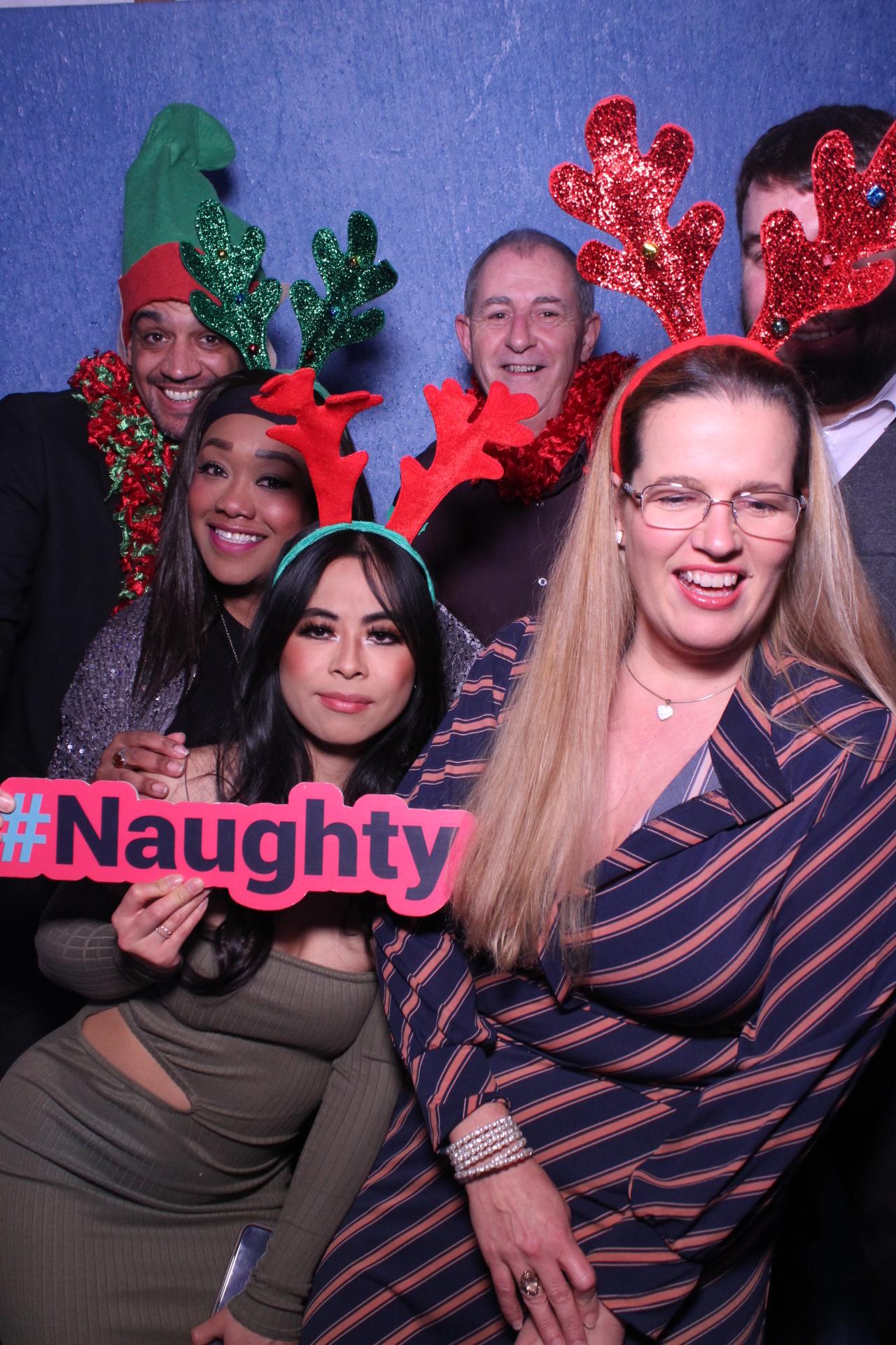 Freeths Christmas Party  | View more photos from the event at gallery.magicimages.uk/u/MagicImages/Freeths-Christmas-Party-0