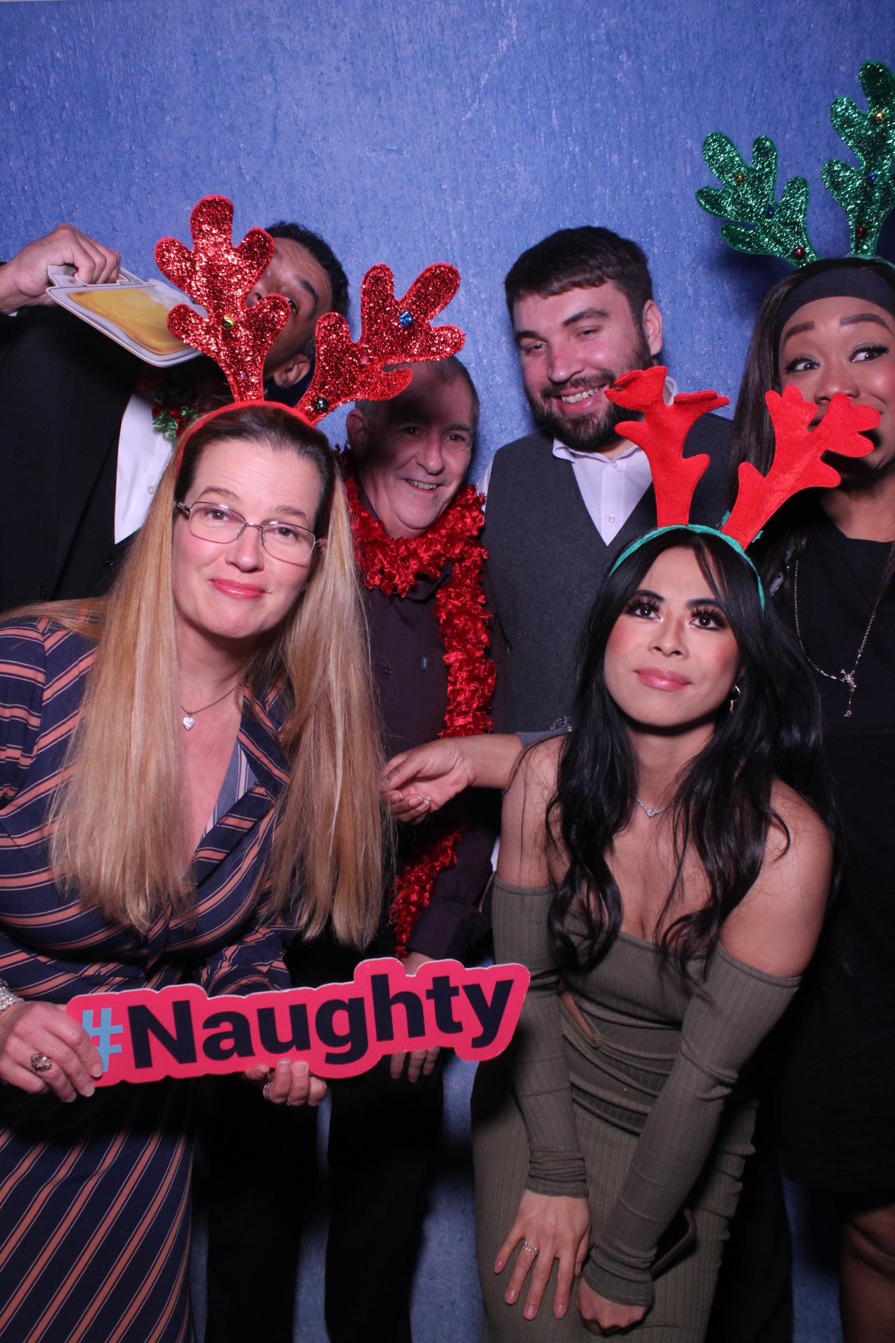 Freeths Christmas Party  | View more photos from the event at gallery.magicimages.uk/u/MagicImages/Freeths-Christmas-Party-0