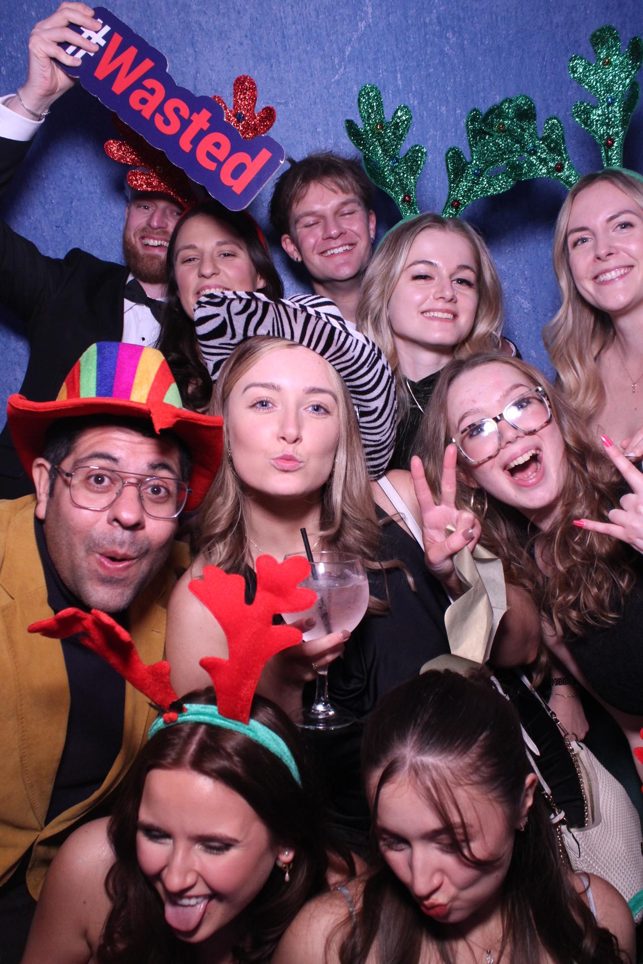 Freeths Christmas Party  | View more photos from the event at gallery.magicimages.uk/u/MagicImages/Freeths-Christmas-Party-0