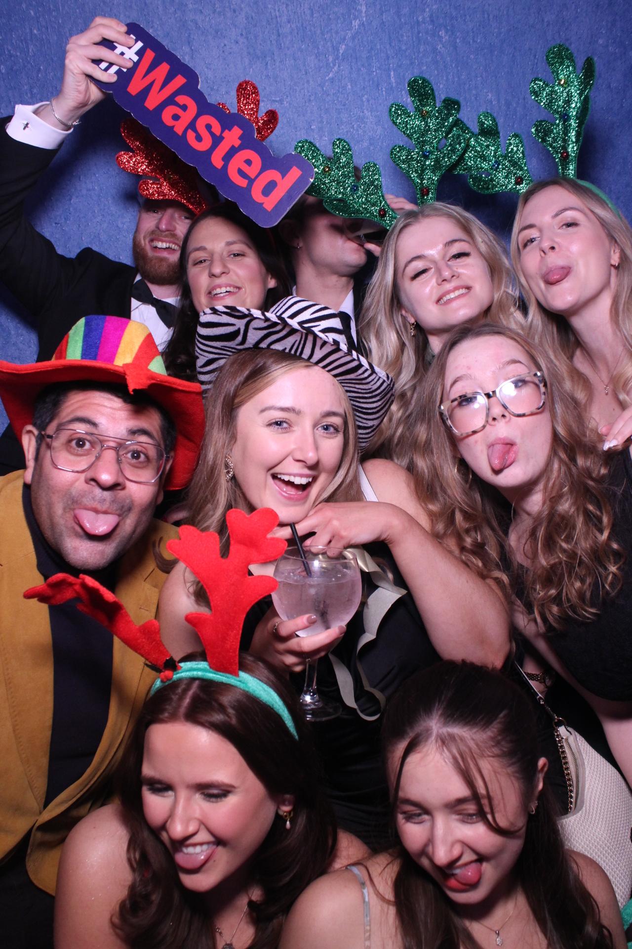 Freeths Christmas Party  | View more photos from the event at gallery.magicimages.uk/u/MagicImages/Freeths-Christmas-Party-0