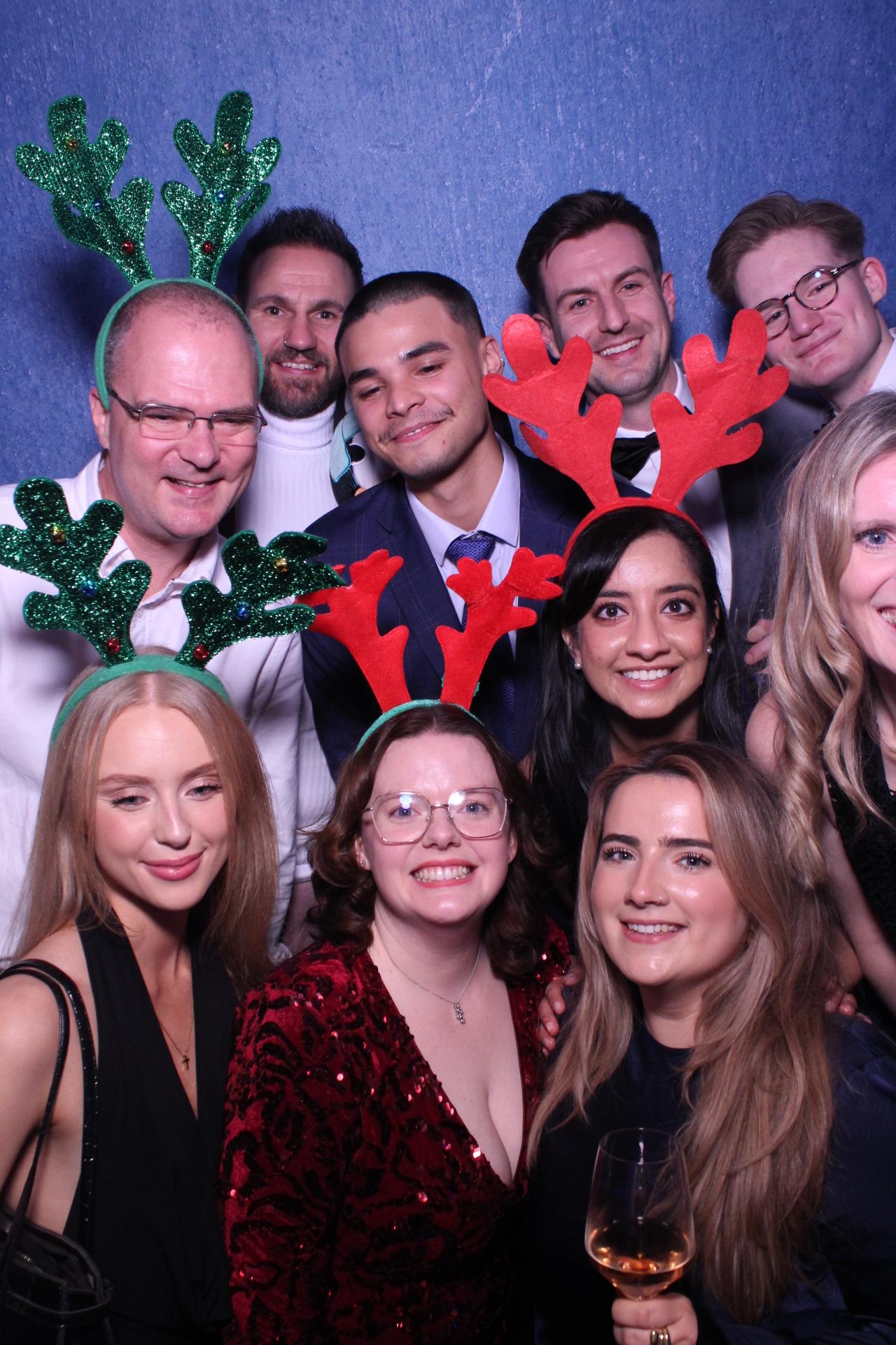 Freeths Christmas Party  | View more photos from the event at gallery.magicimages.uk/u/MagicImages/Freeths-Christmas-Party-0